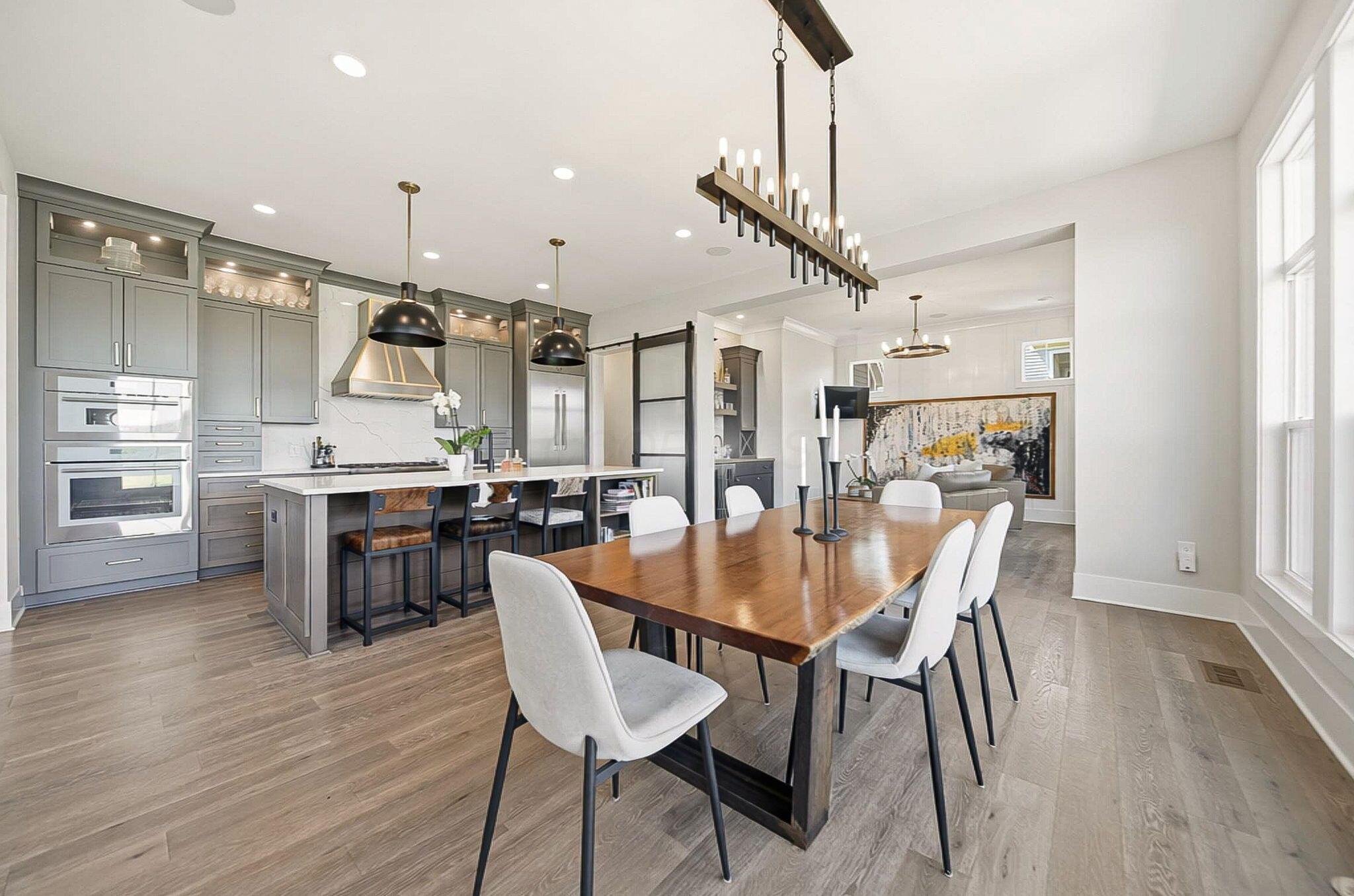 1608 Liberty Bluff Drive