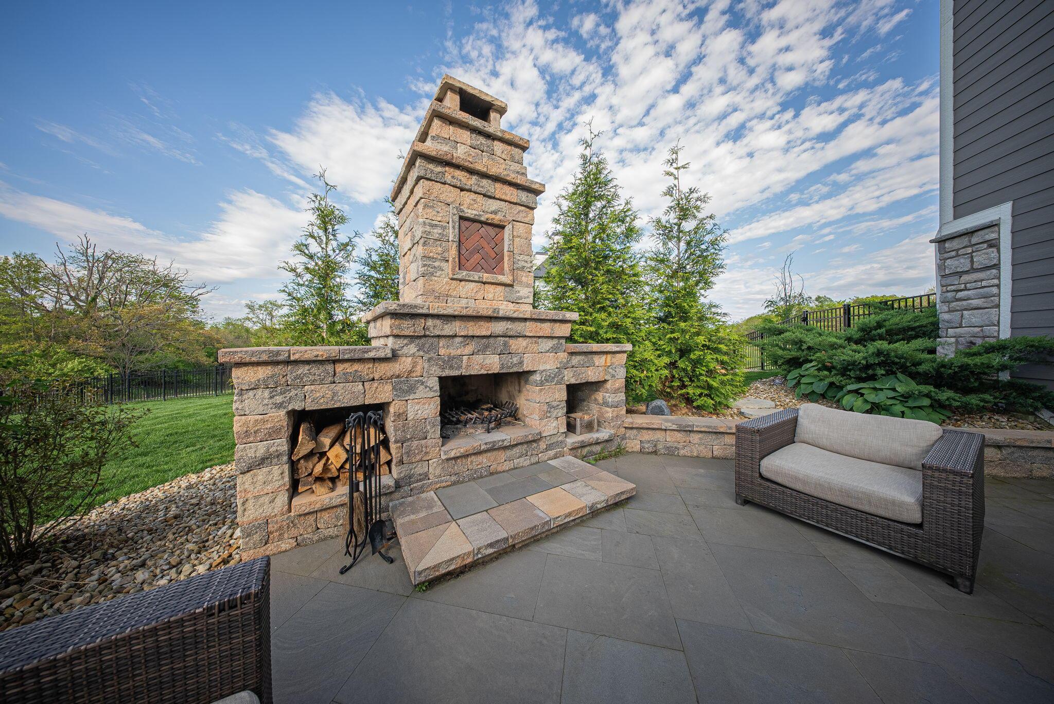 1608 Liberty Bluff Drive