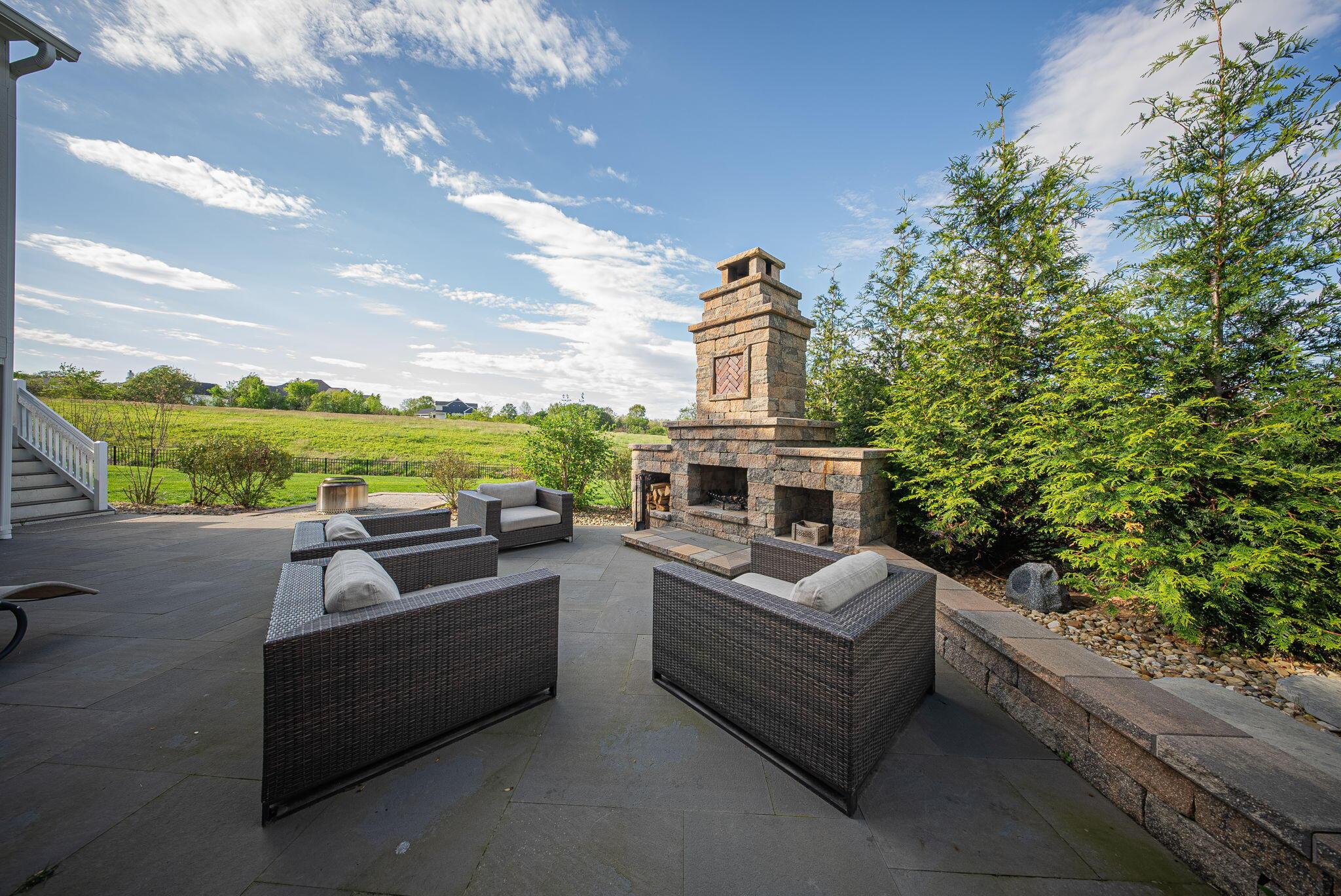 1608 Liberty Bluff Drive