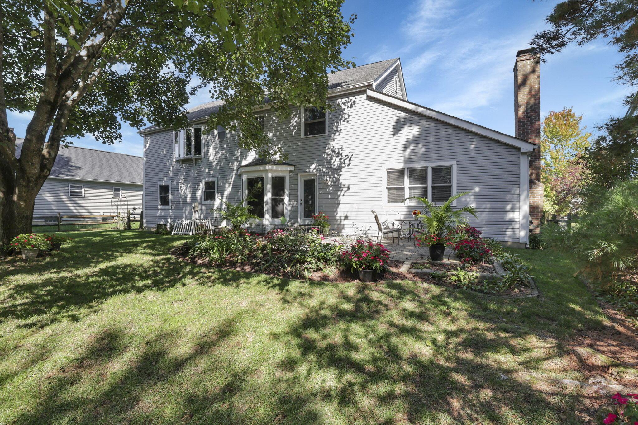 1091 Cross Country Drive