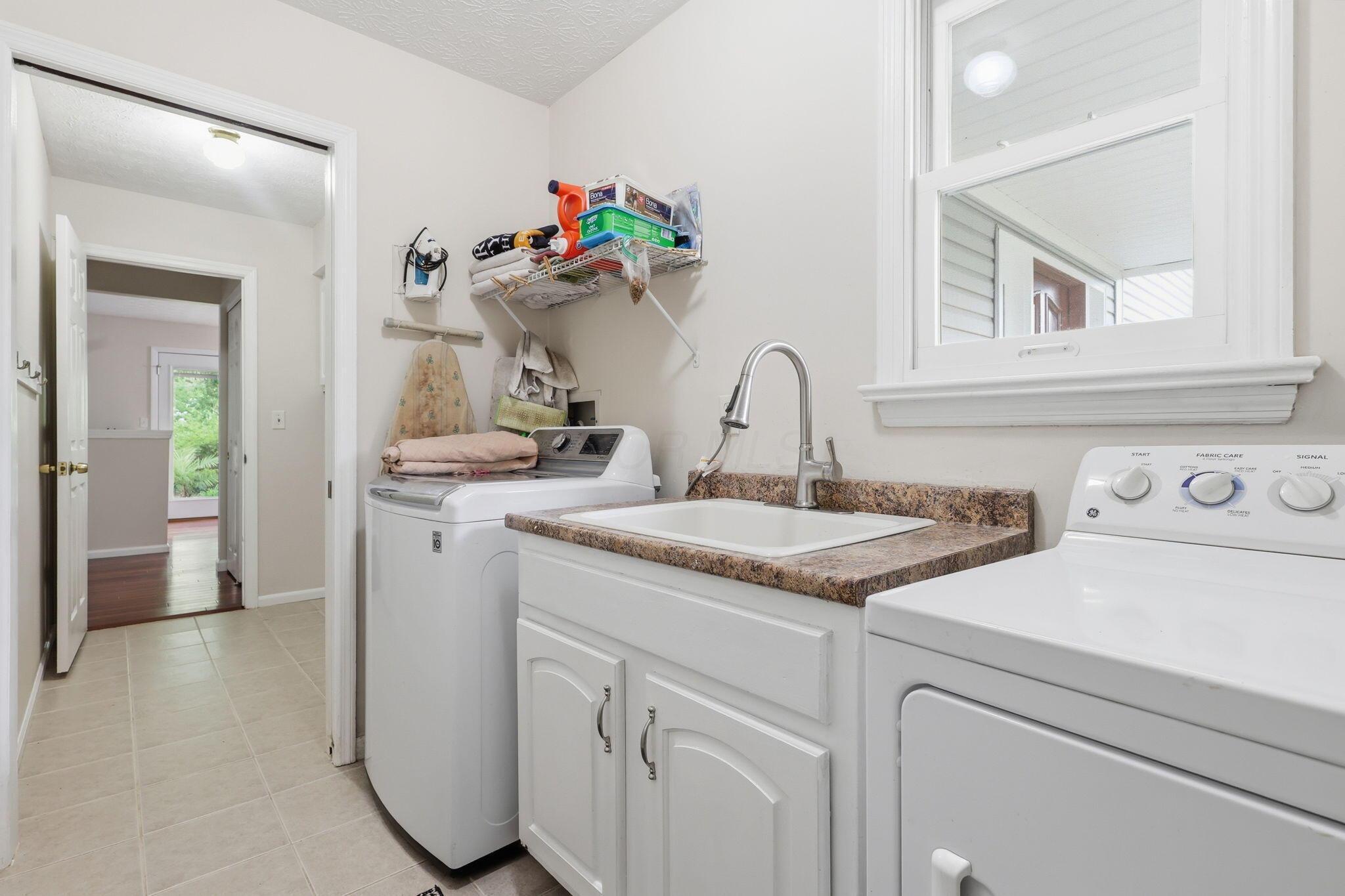 1091 Cross Country Drive