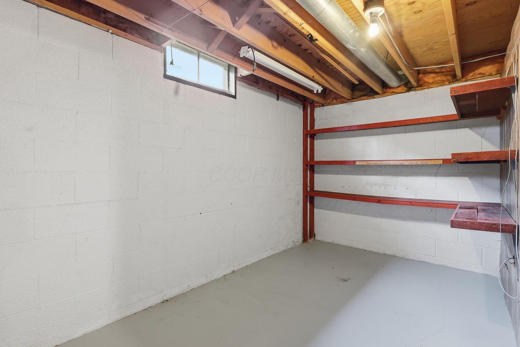 1091 Cross Country Drive