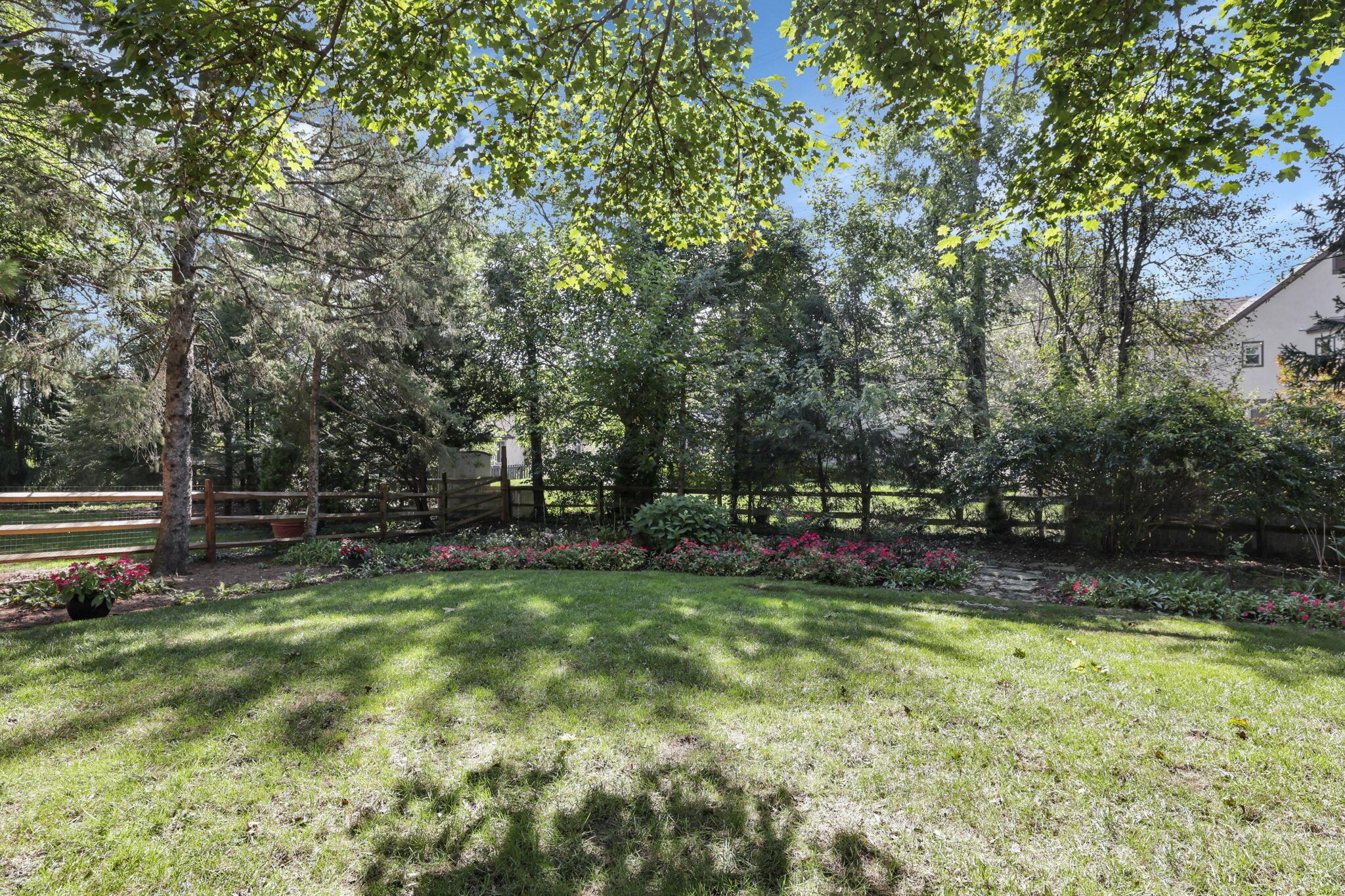 1091 Cross Country Drive