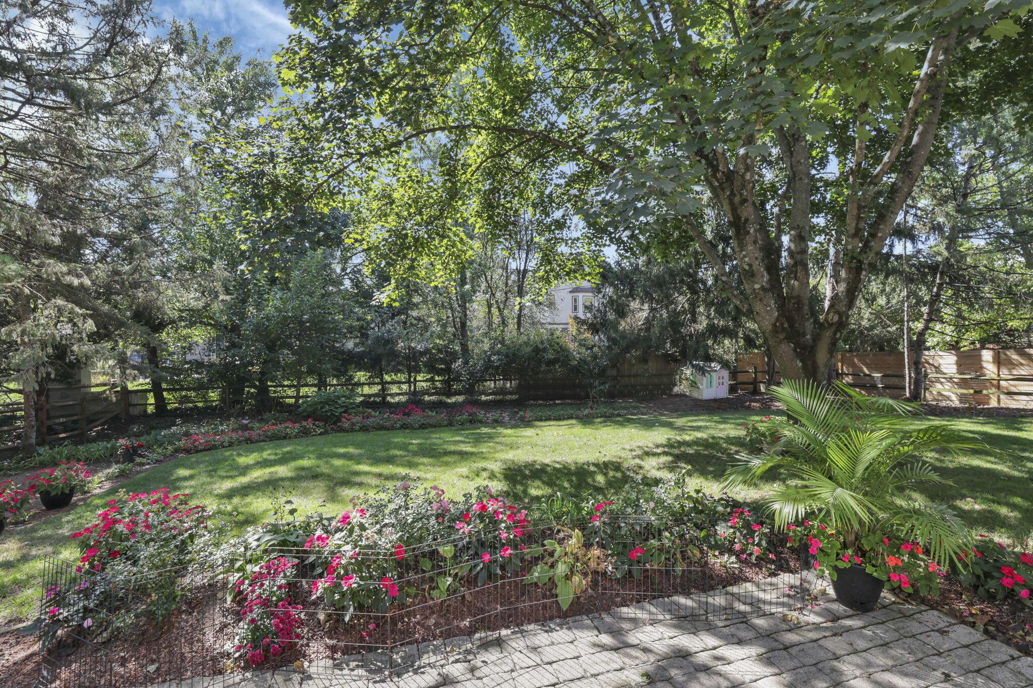 1091 Cross Country Drive