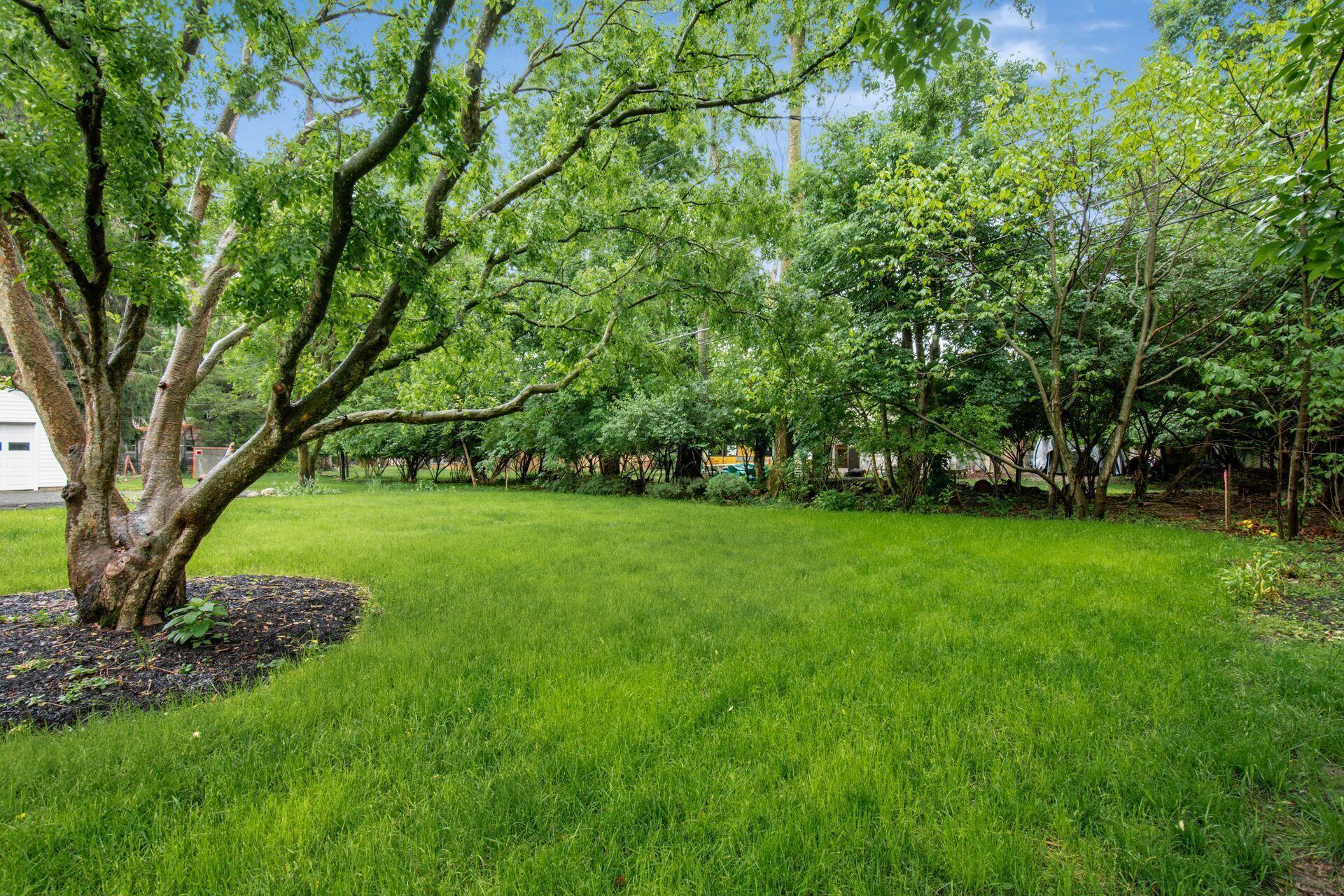 235 W Southington Avenue
