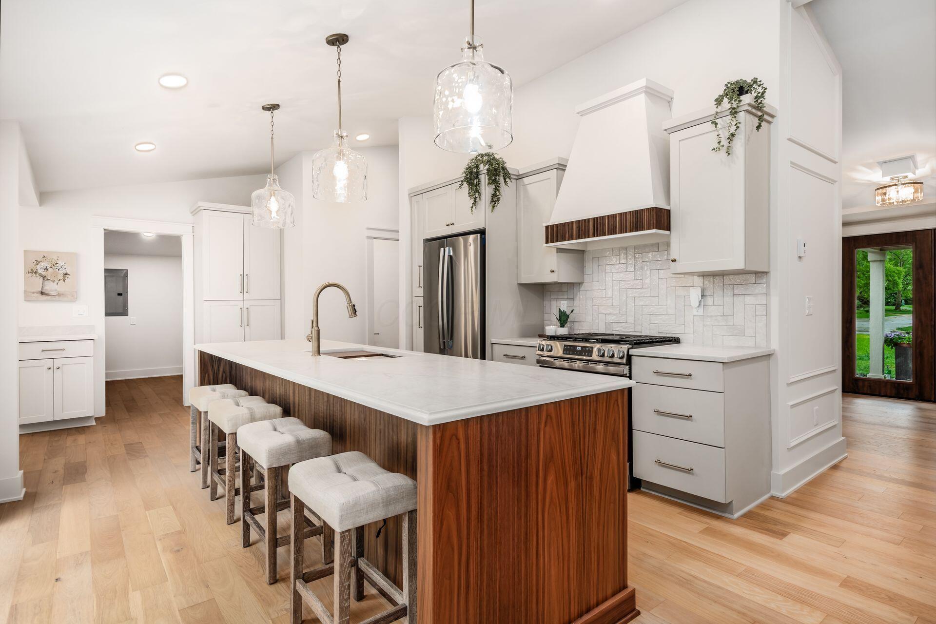 235 W Southington Avenue