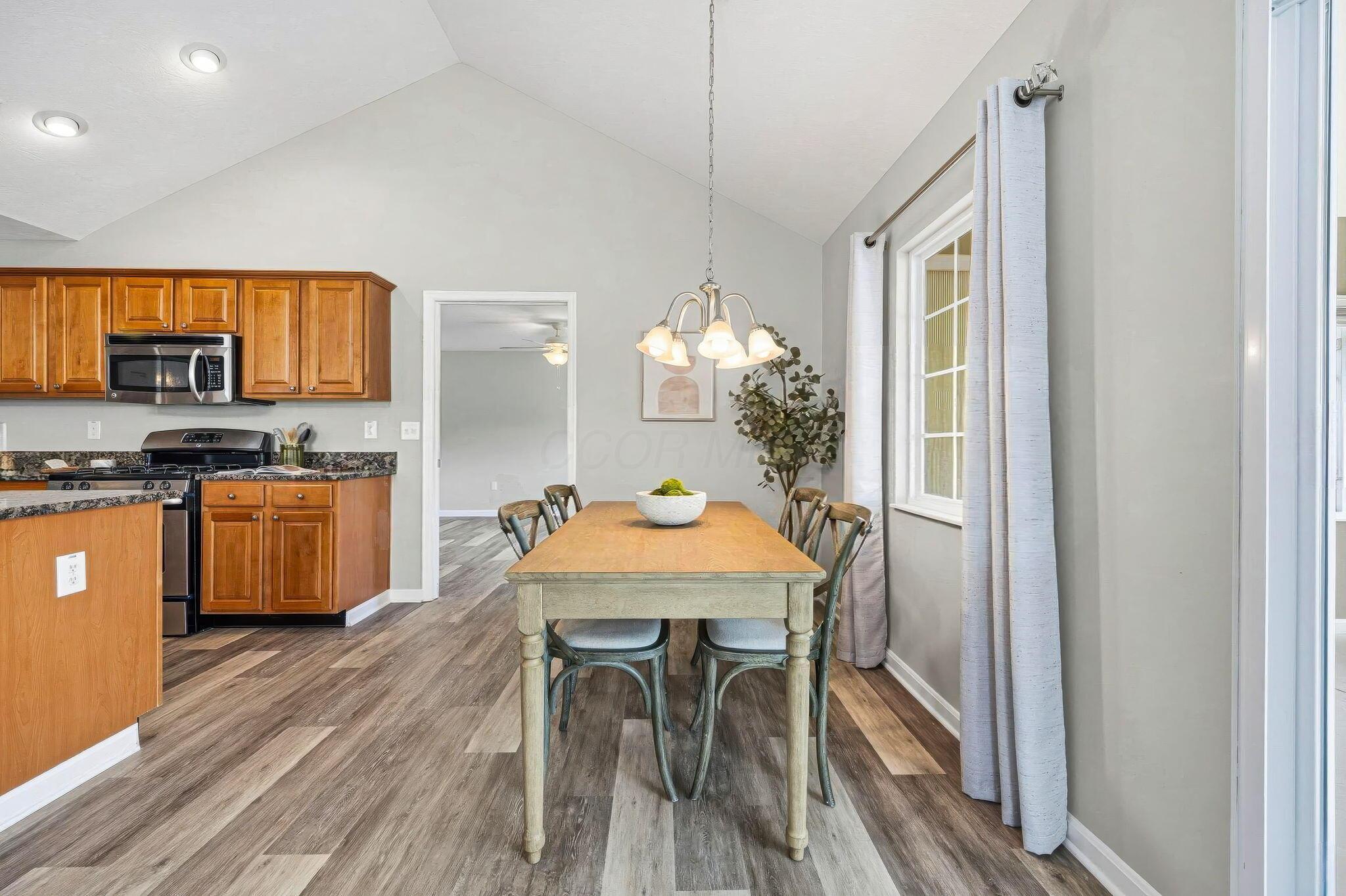5676 Silver Frost Road, 2