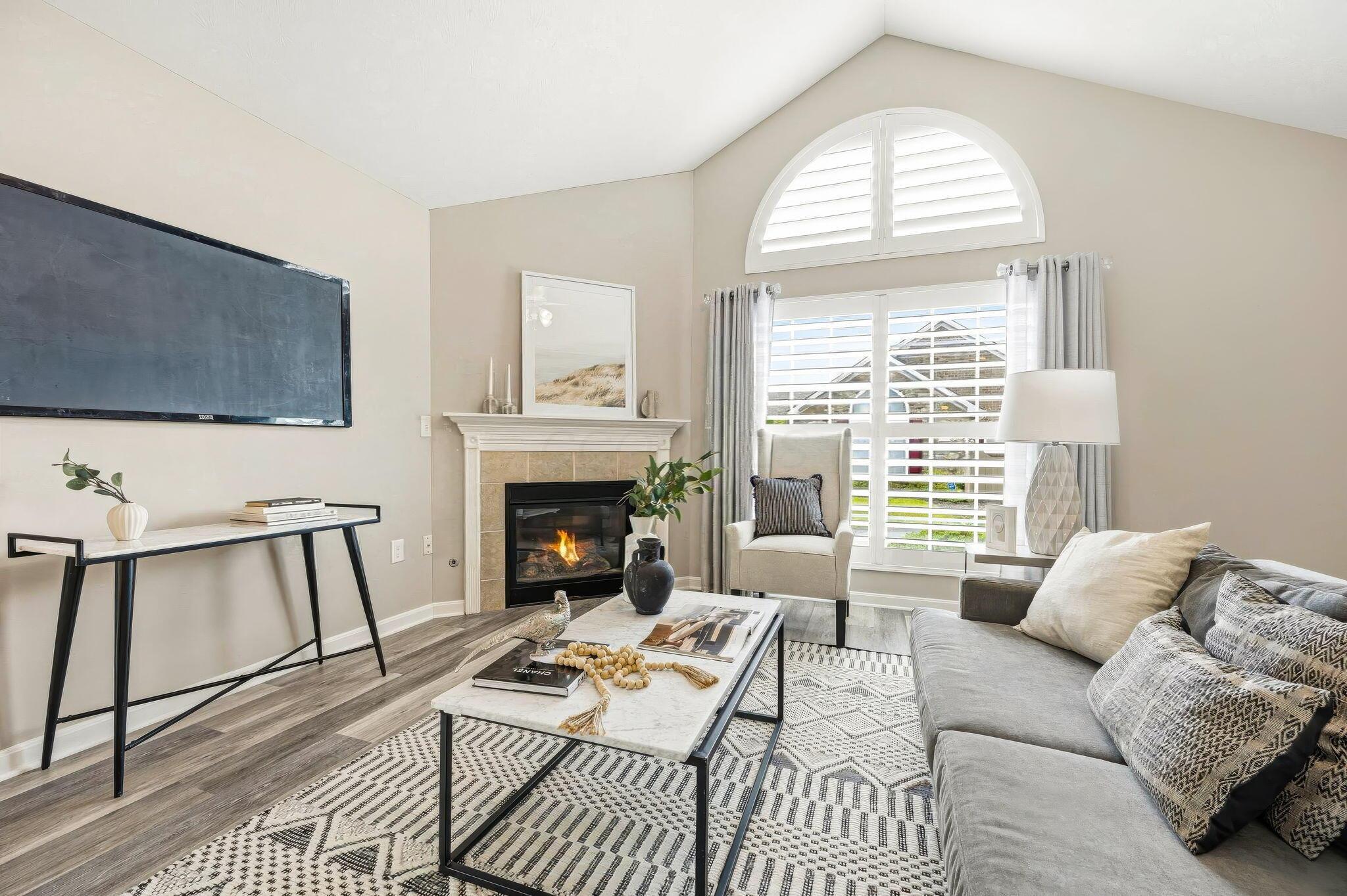 5676 Silver Frost Road, 2