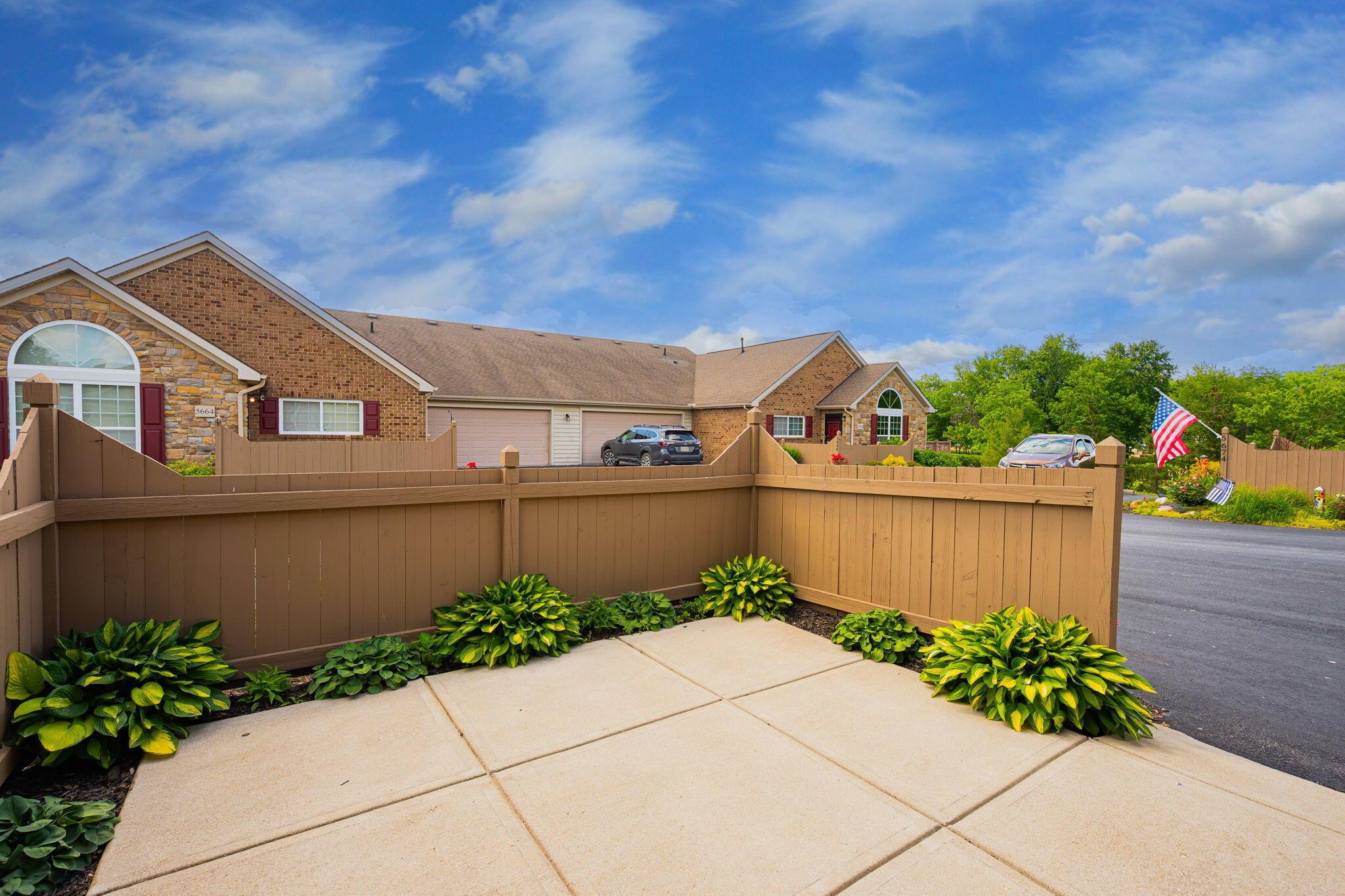 5676 Silver Frost Road, 2