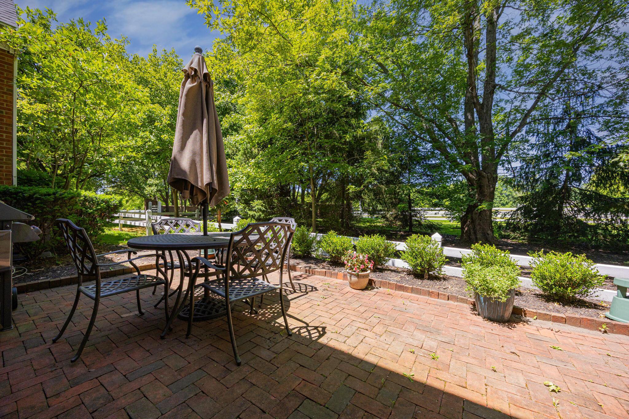 46 Pickett Place