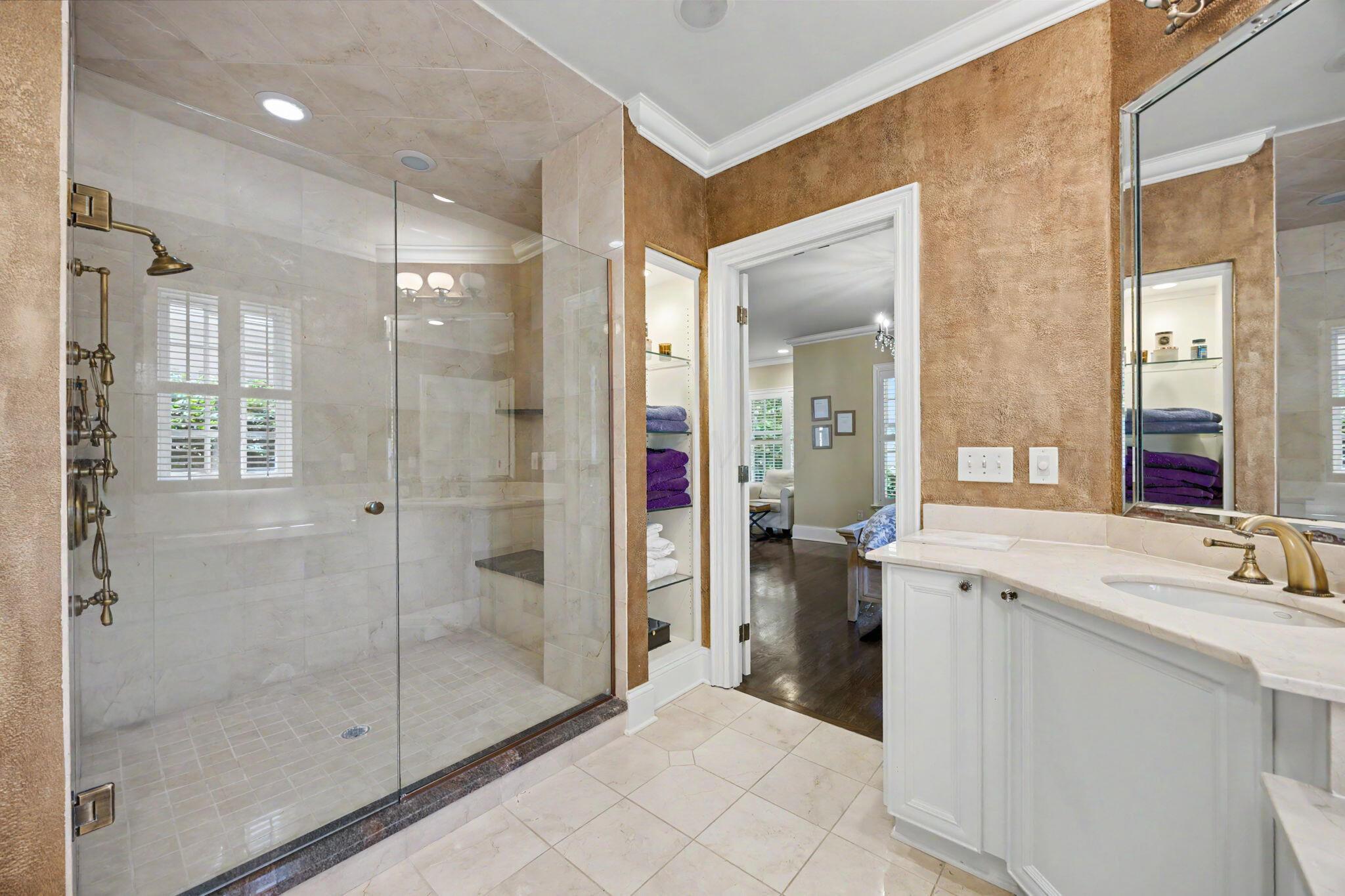 46 Pickett Place