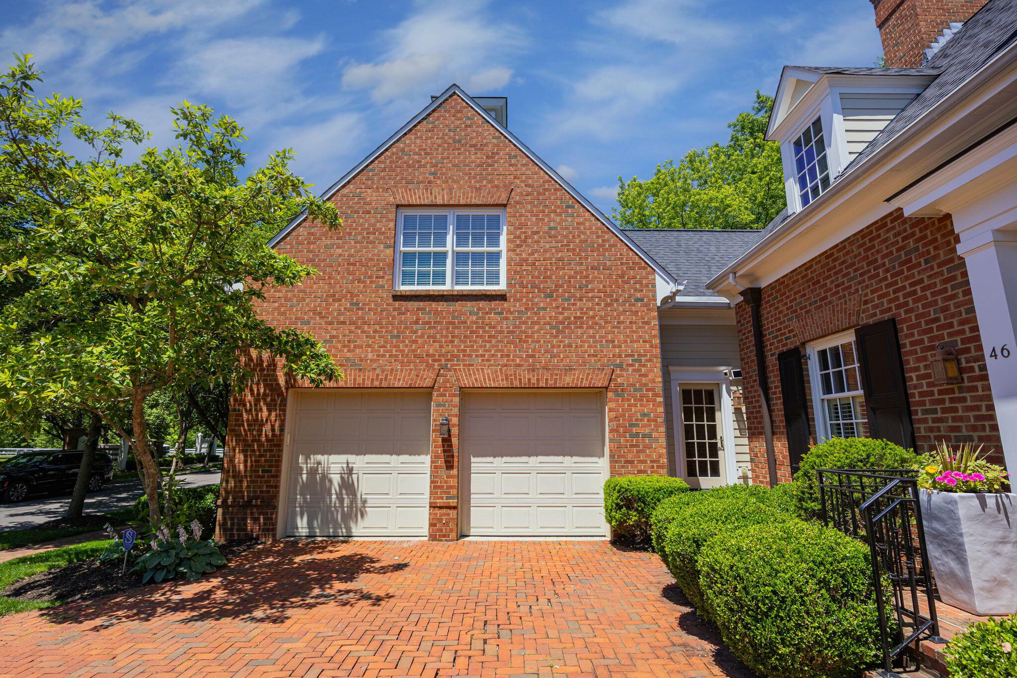 46 Pickett Place