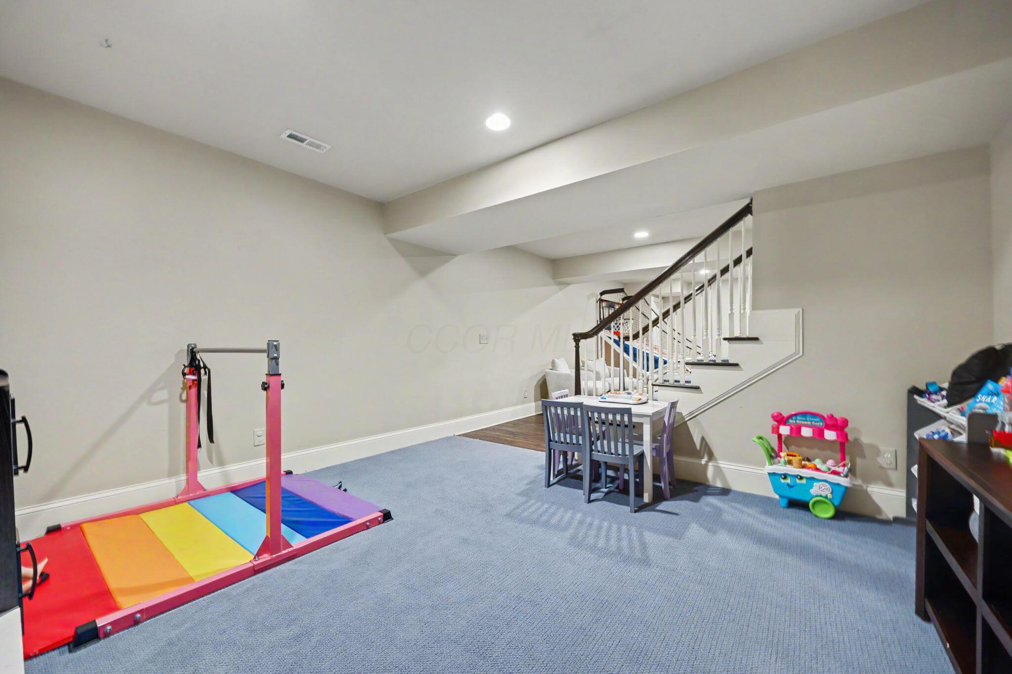 46 Pickett Place