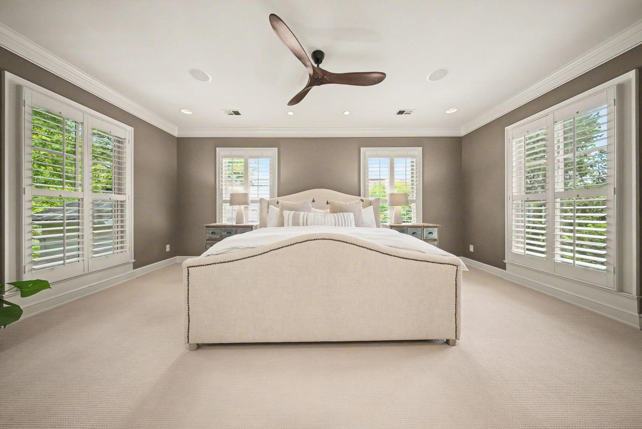 7376 James River Road