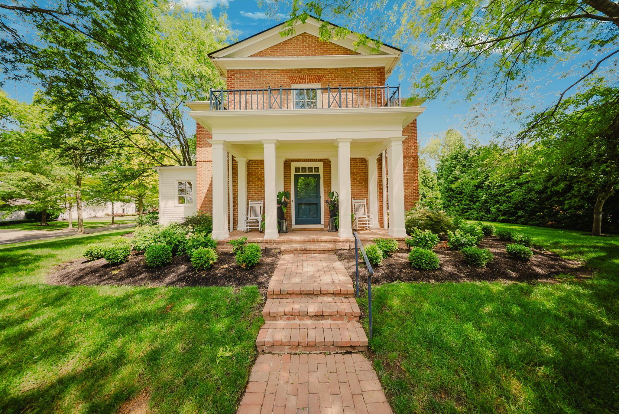 7376 James River Road