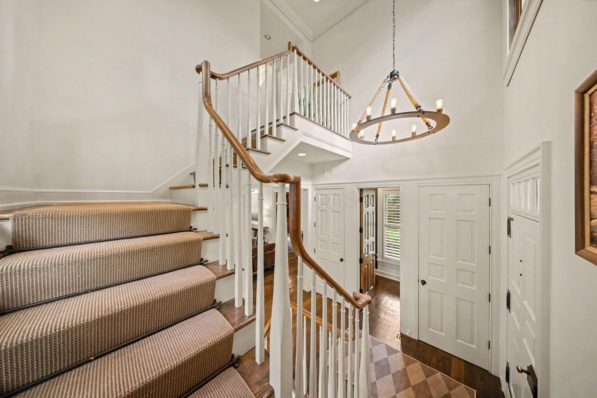 7376 James River Road