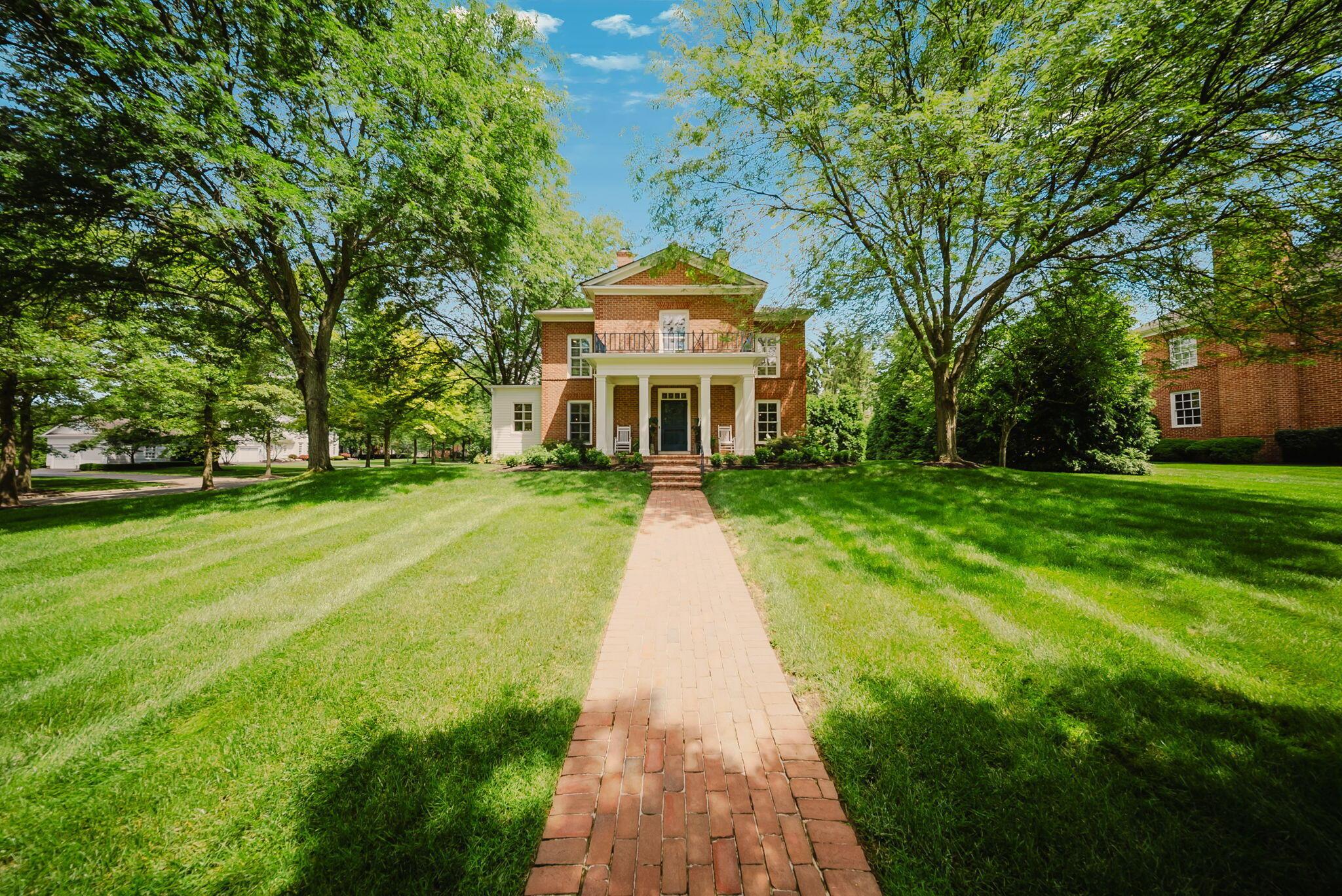 7376 James River Road