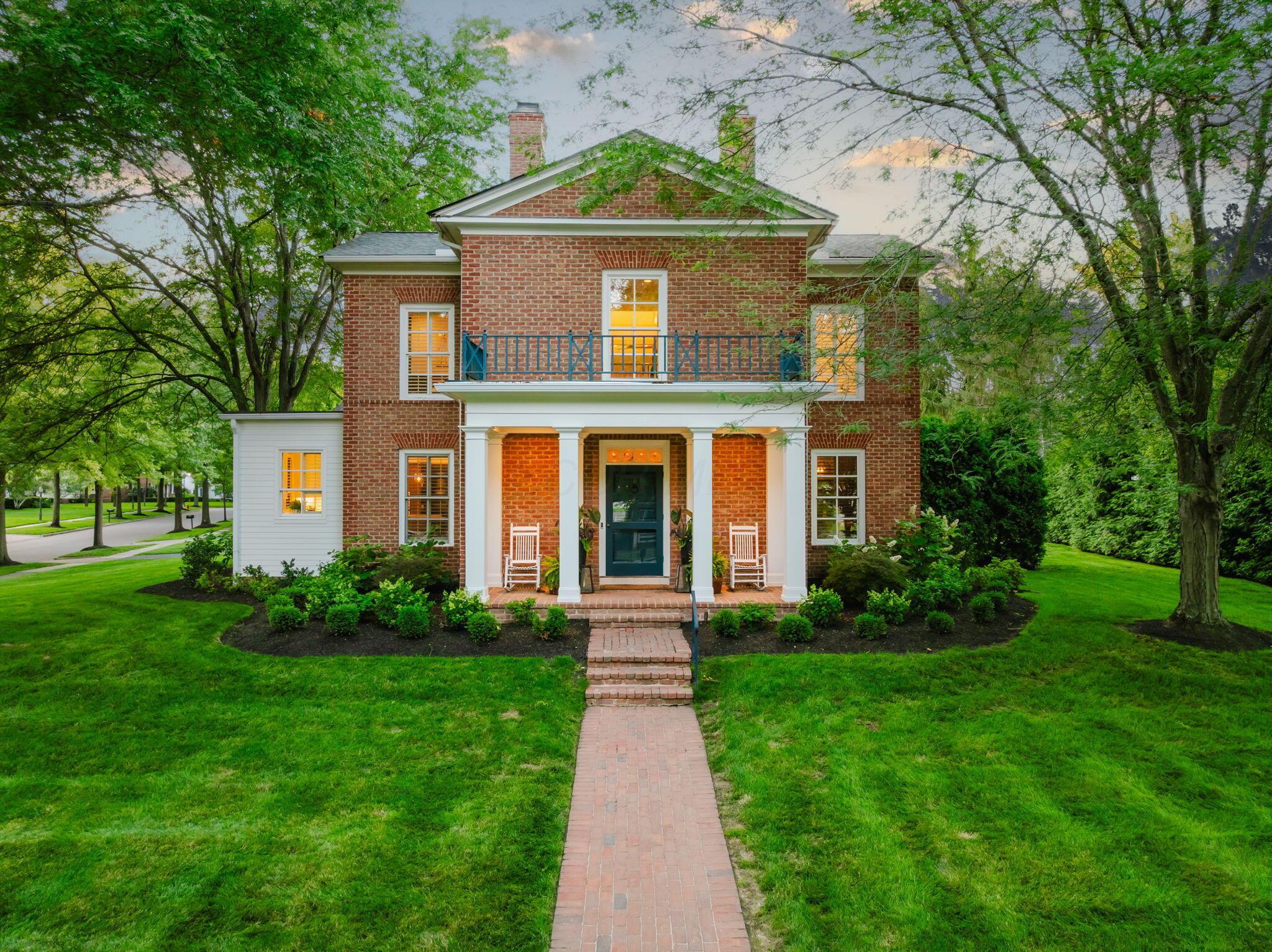 7376 James River Road