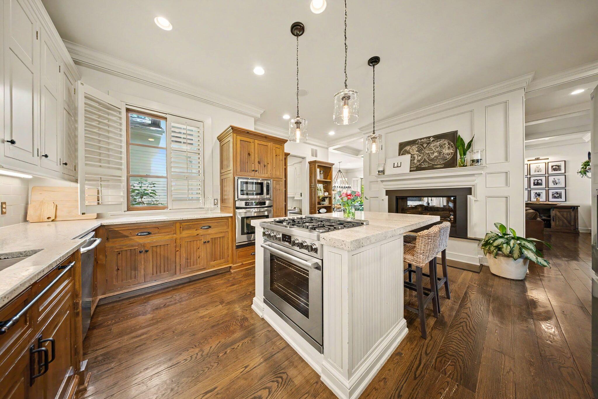 7376 James River Road