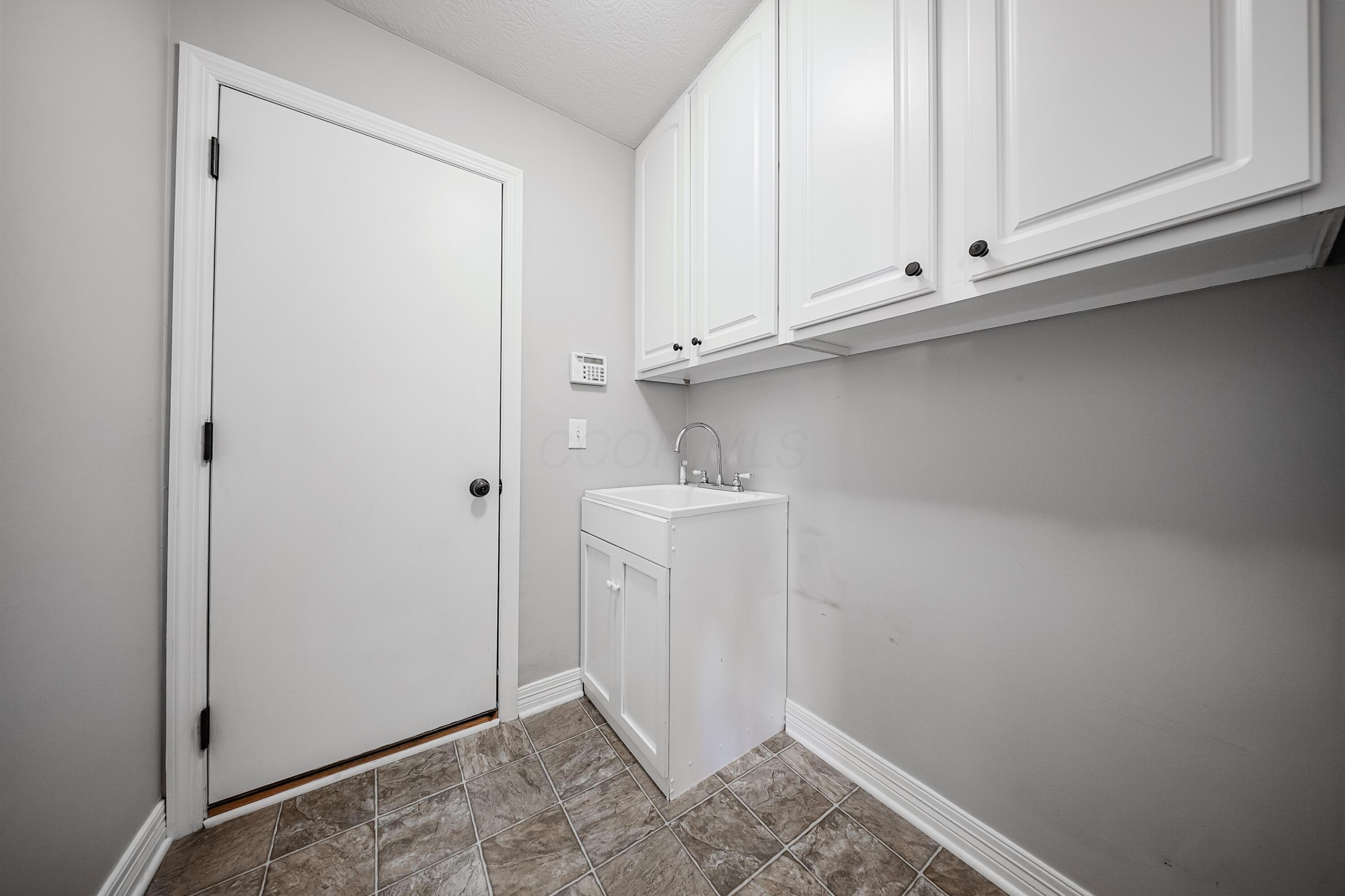 5897 Tarrycrest Drive