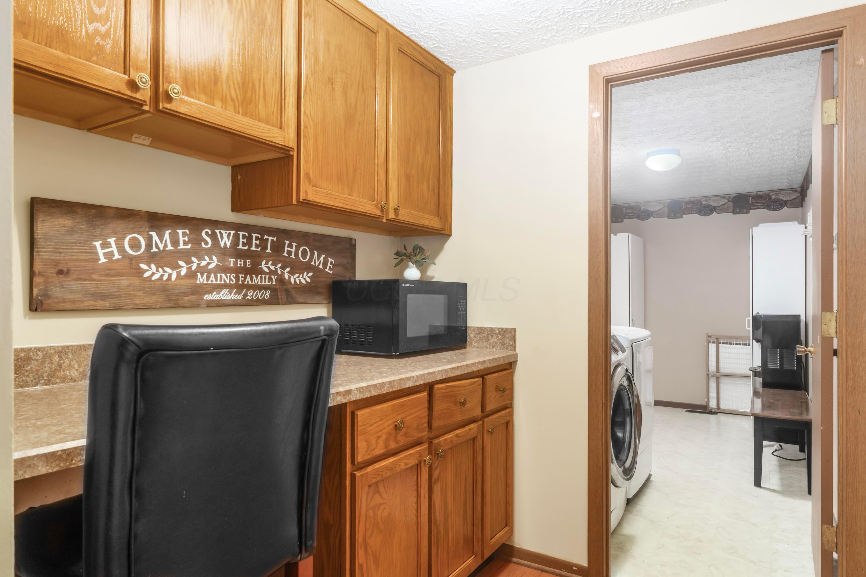 5912 Buechler Bend