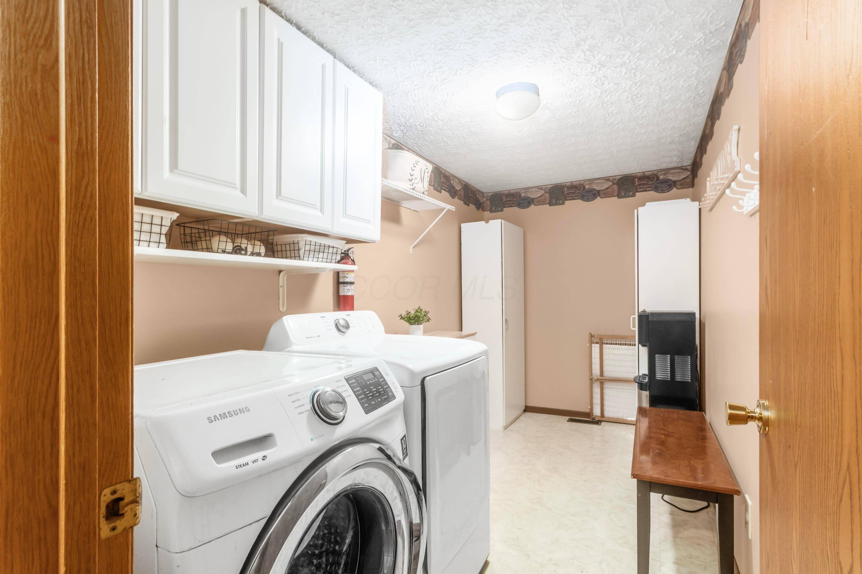 5912 Buechler Bend
