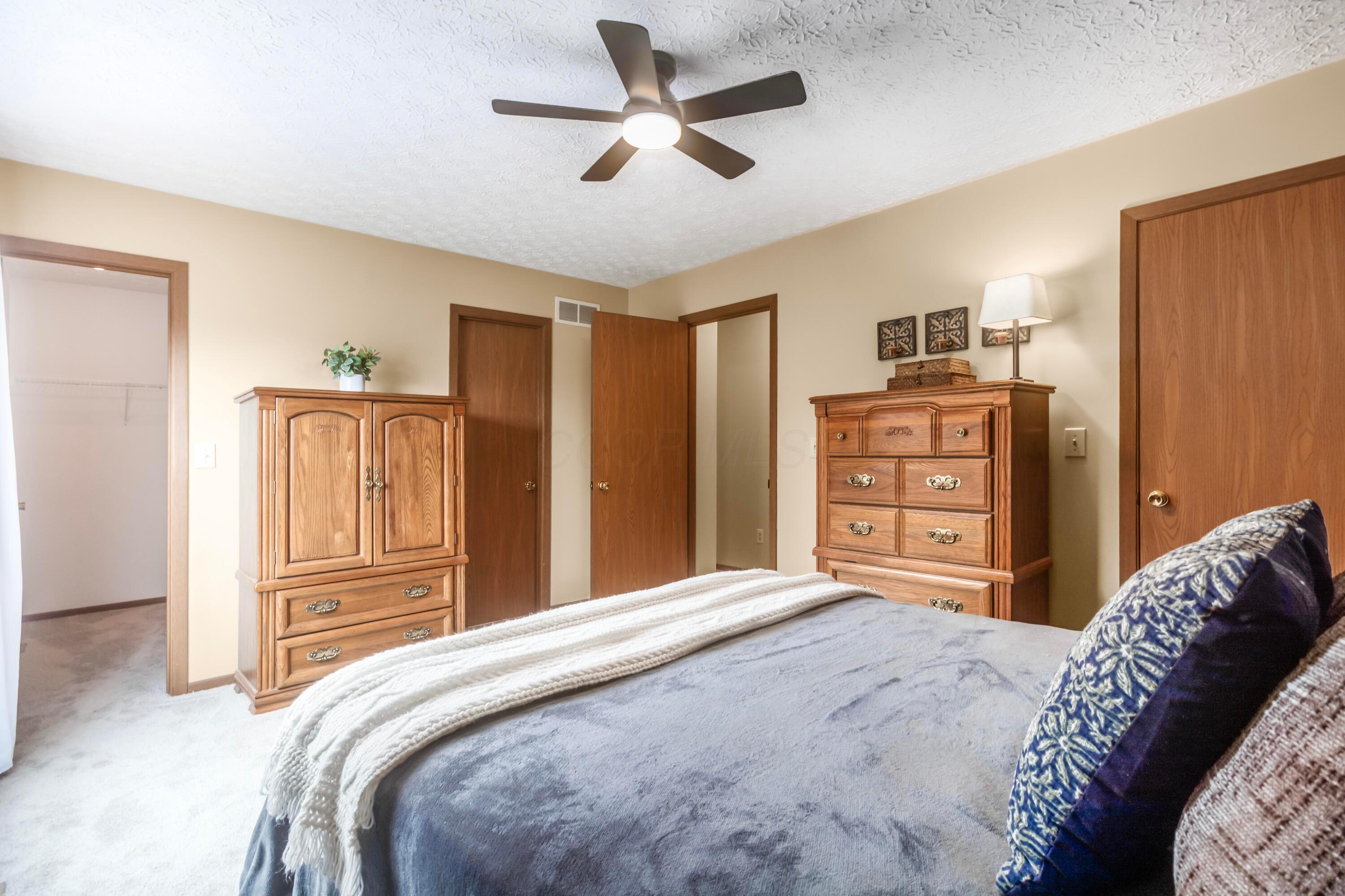 5912 Buechler Bend