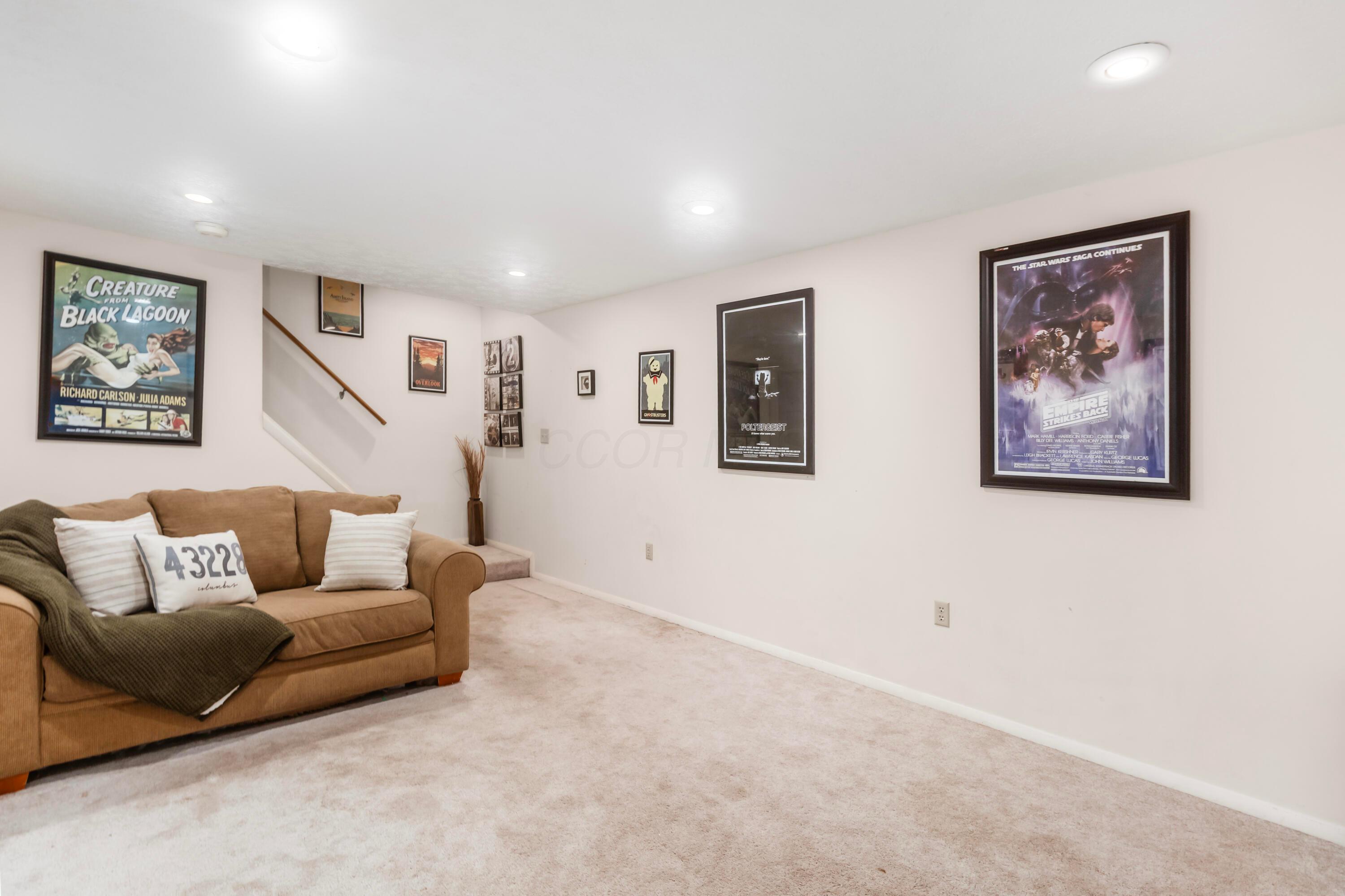 5912 Buechler Bend
