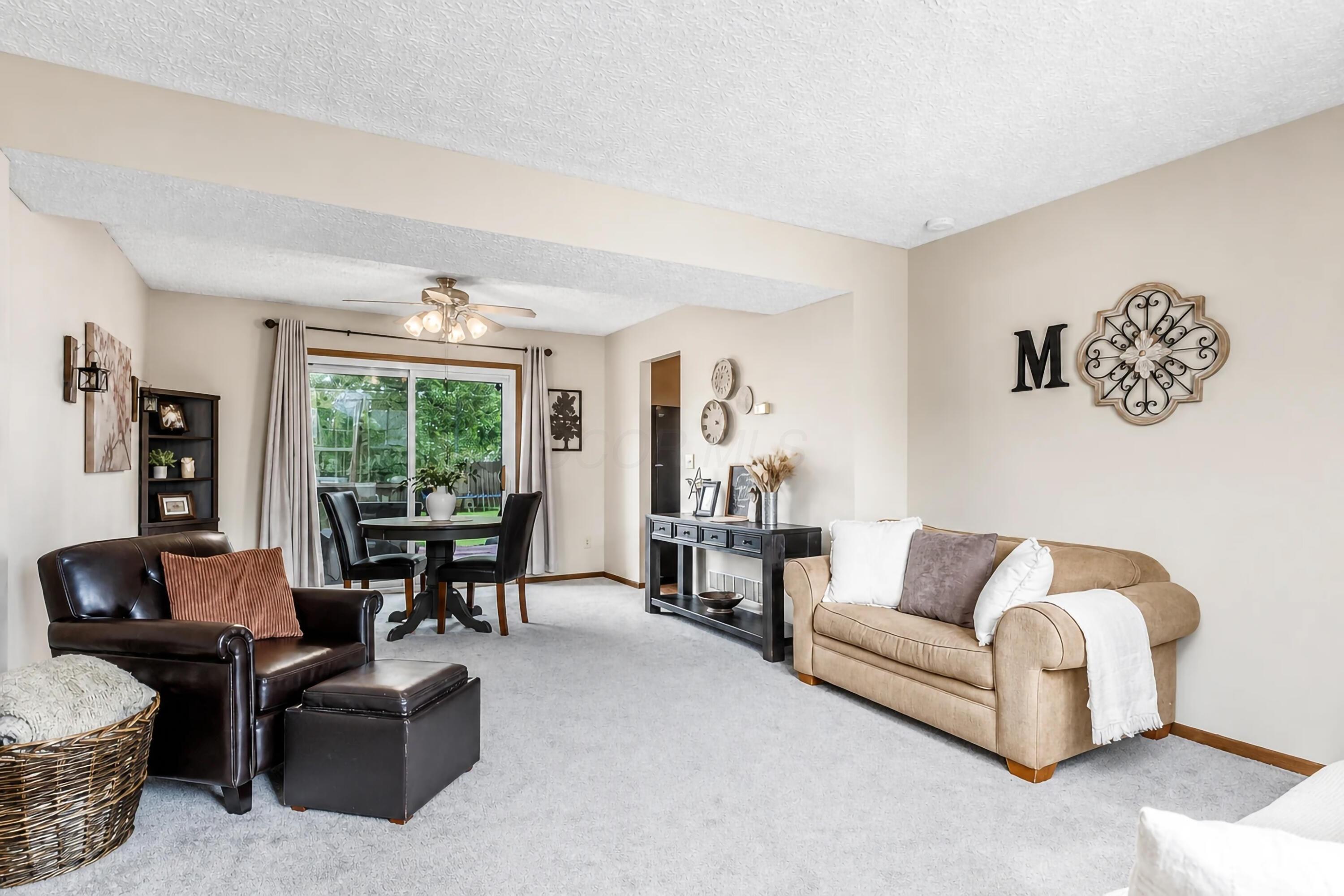 5912 Buechler Bend