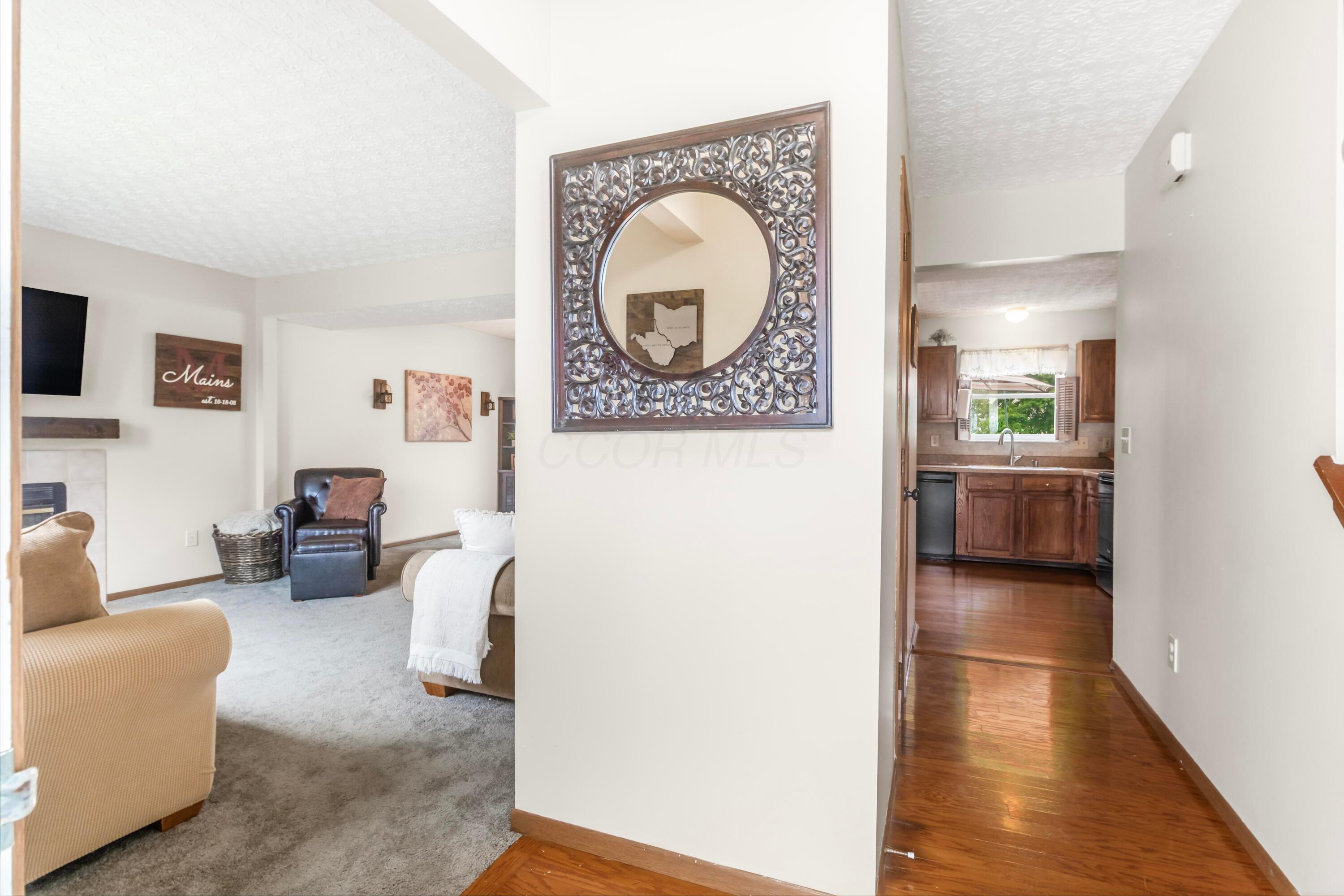 5912 Buechler Bend