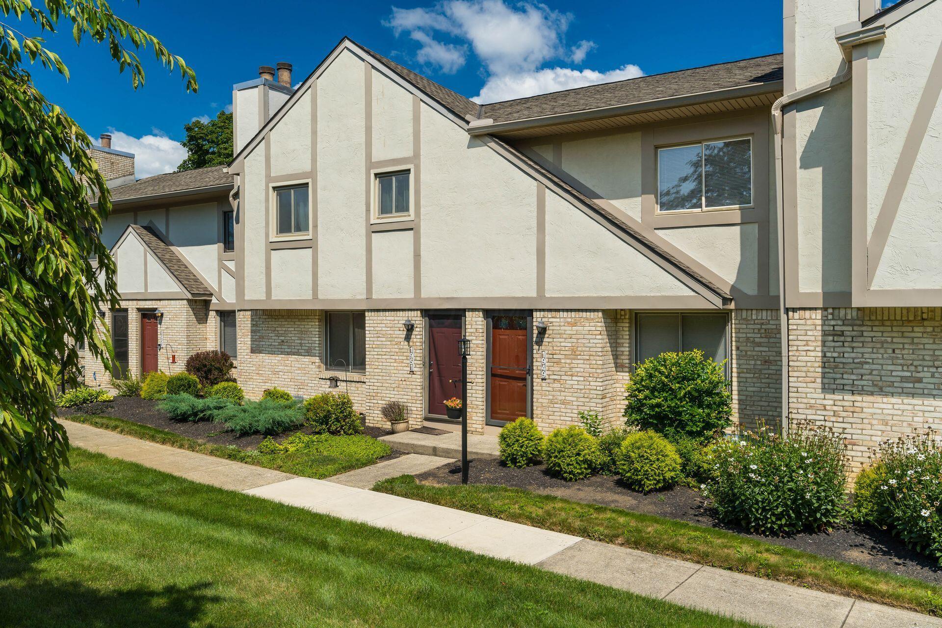 1949 Rockdale Drive, 32