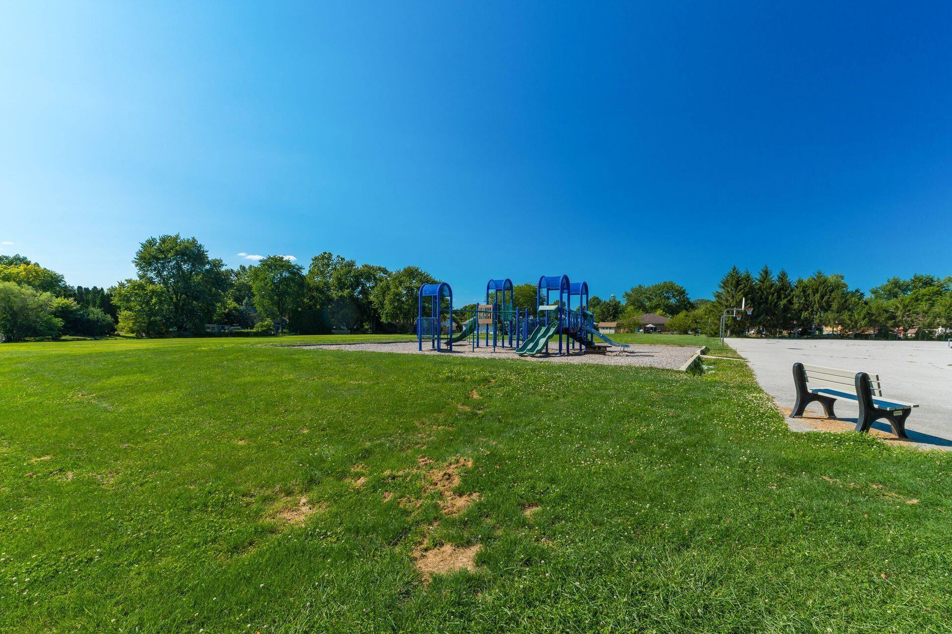 1949 Rockdale Drive, 32