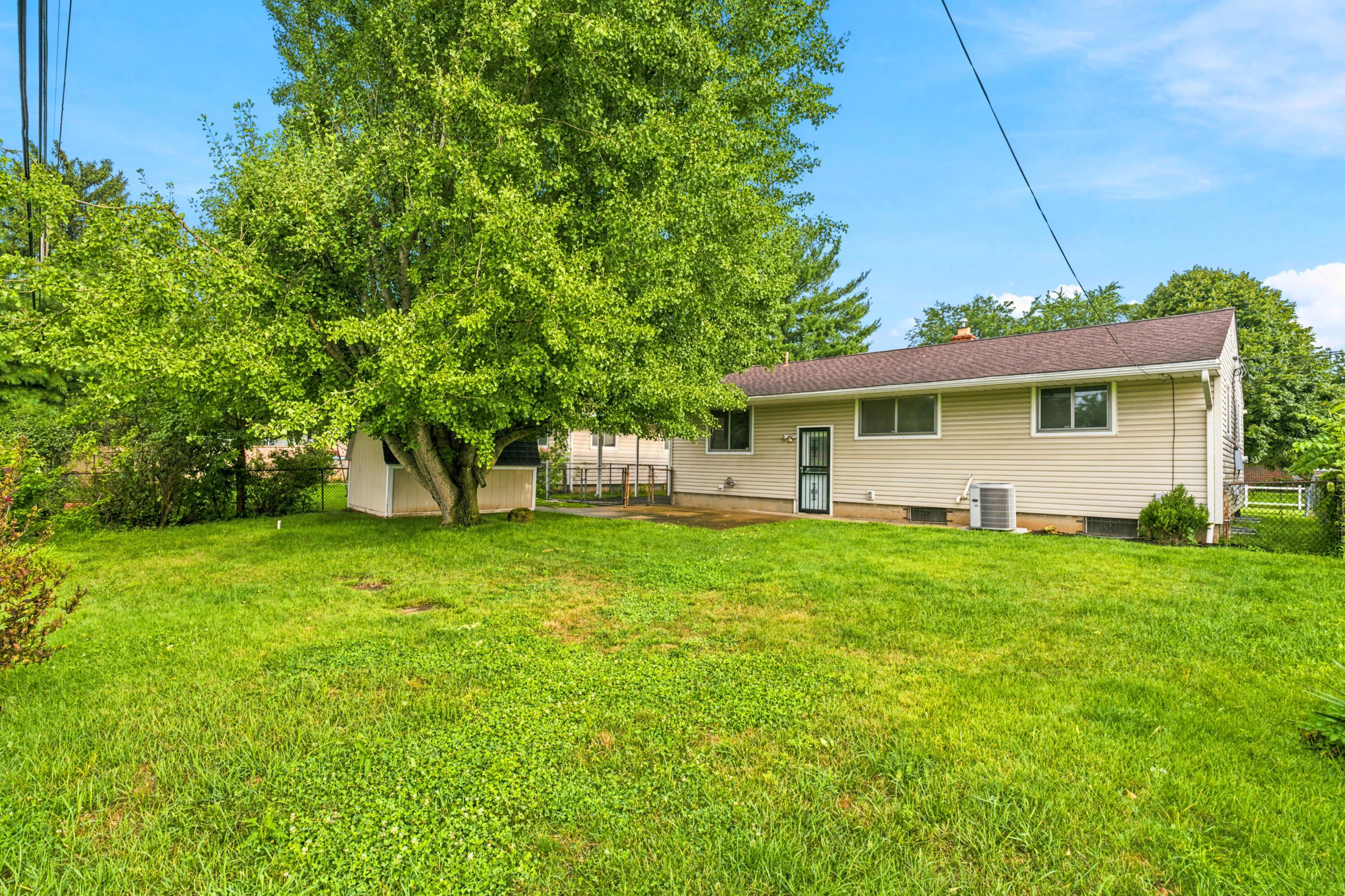 3449 Bolton Avenue