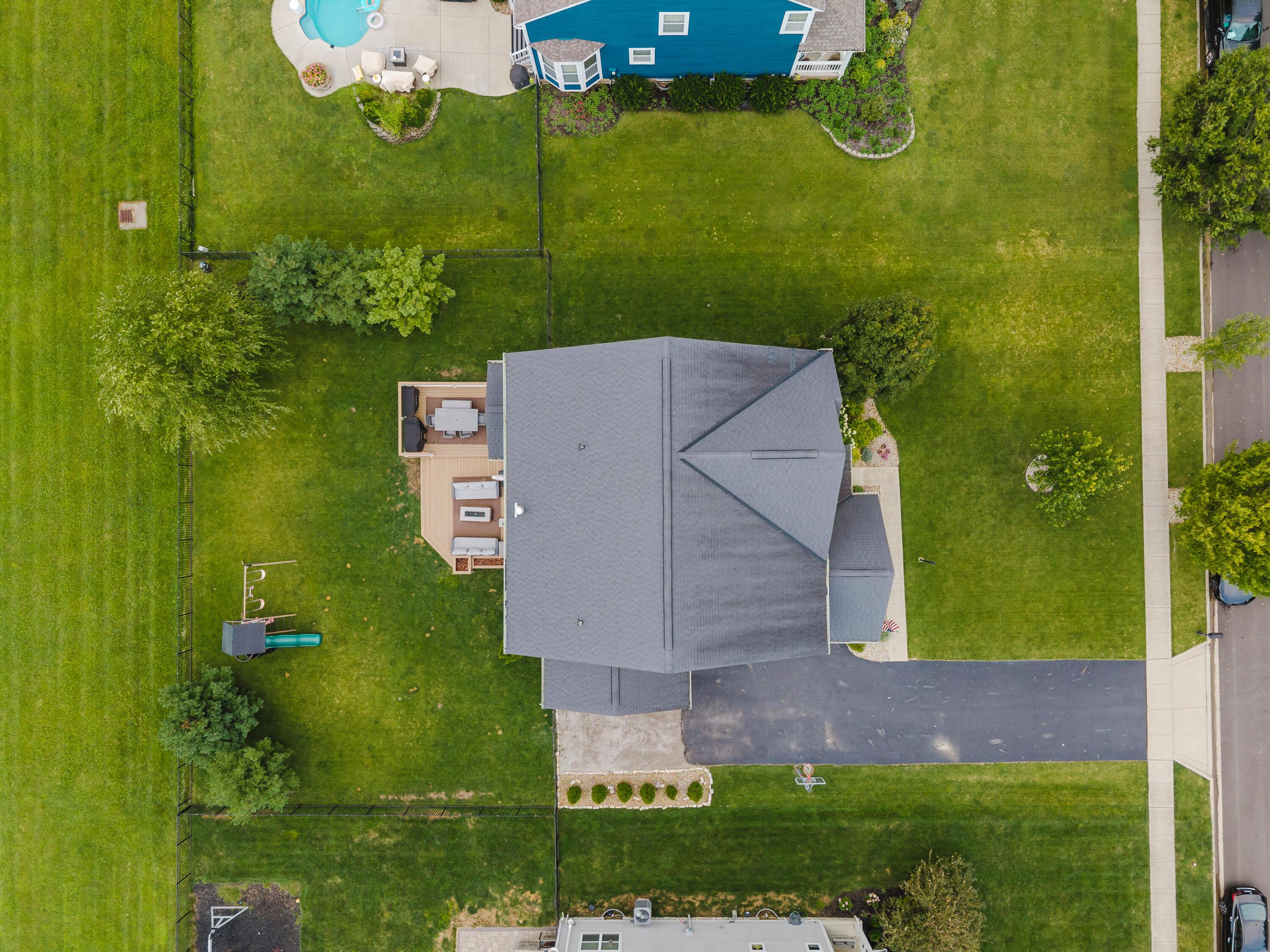 7442 Broxton Lane