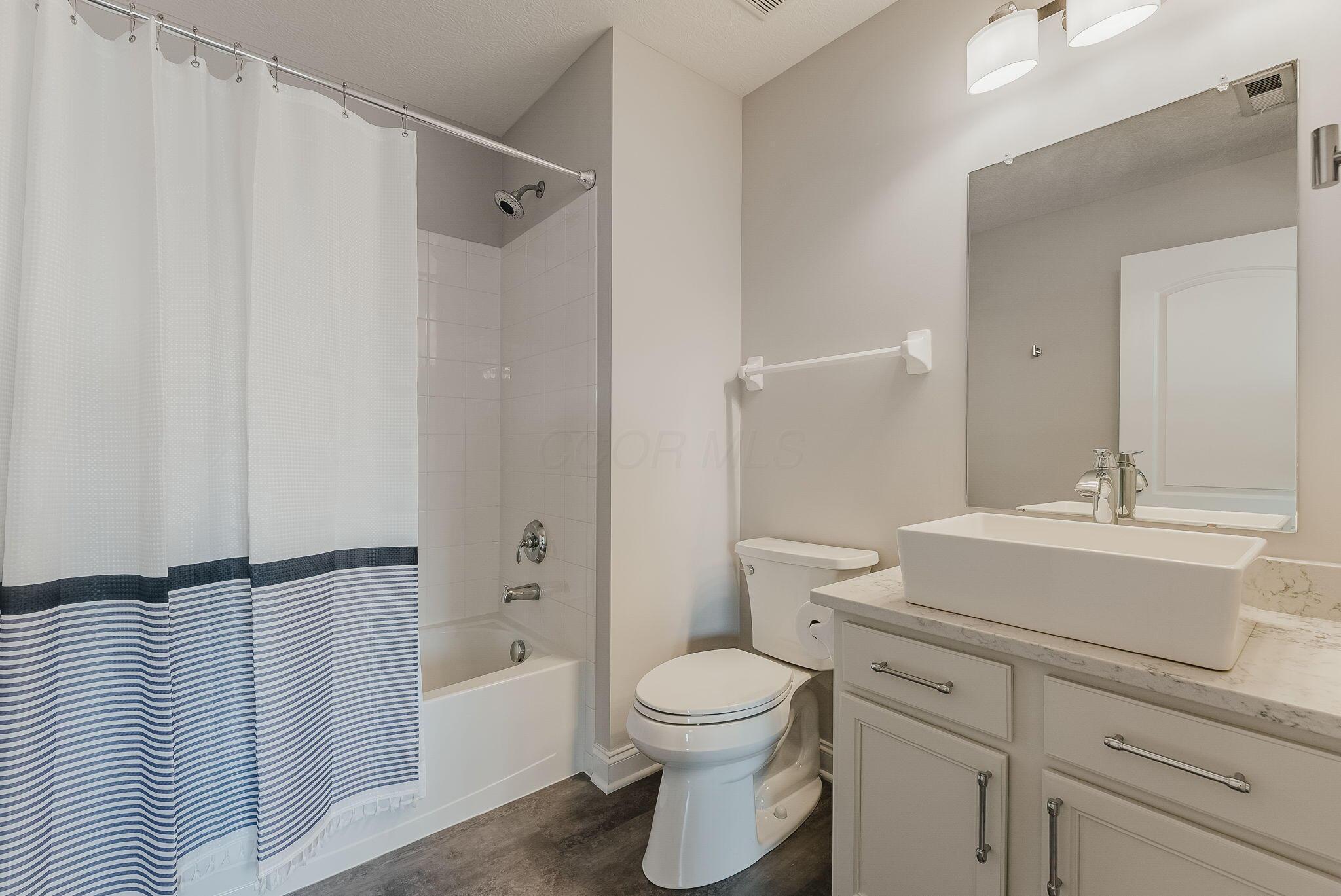 5992 Woodshire Drive, 102