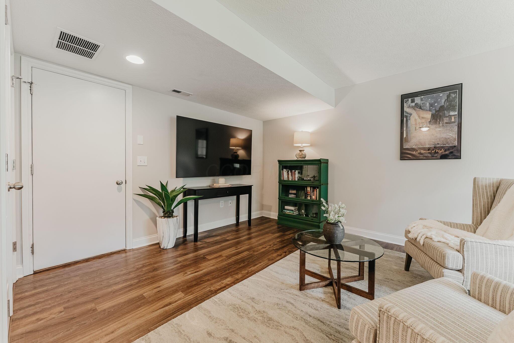 5992 Woodshire Drive, 102