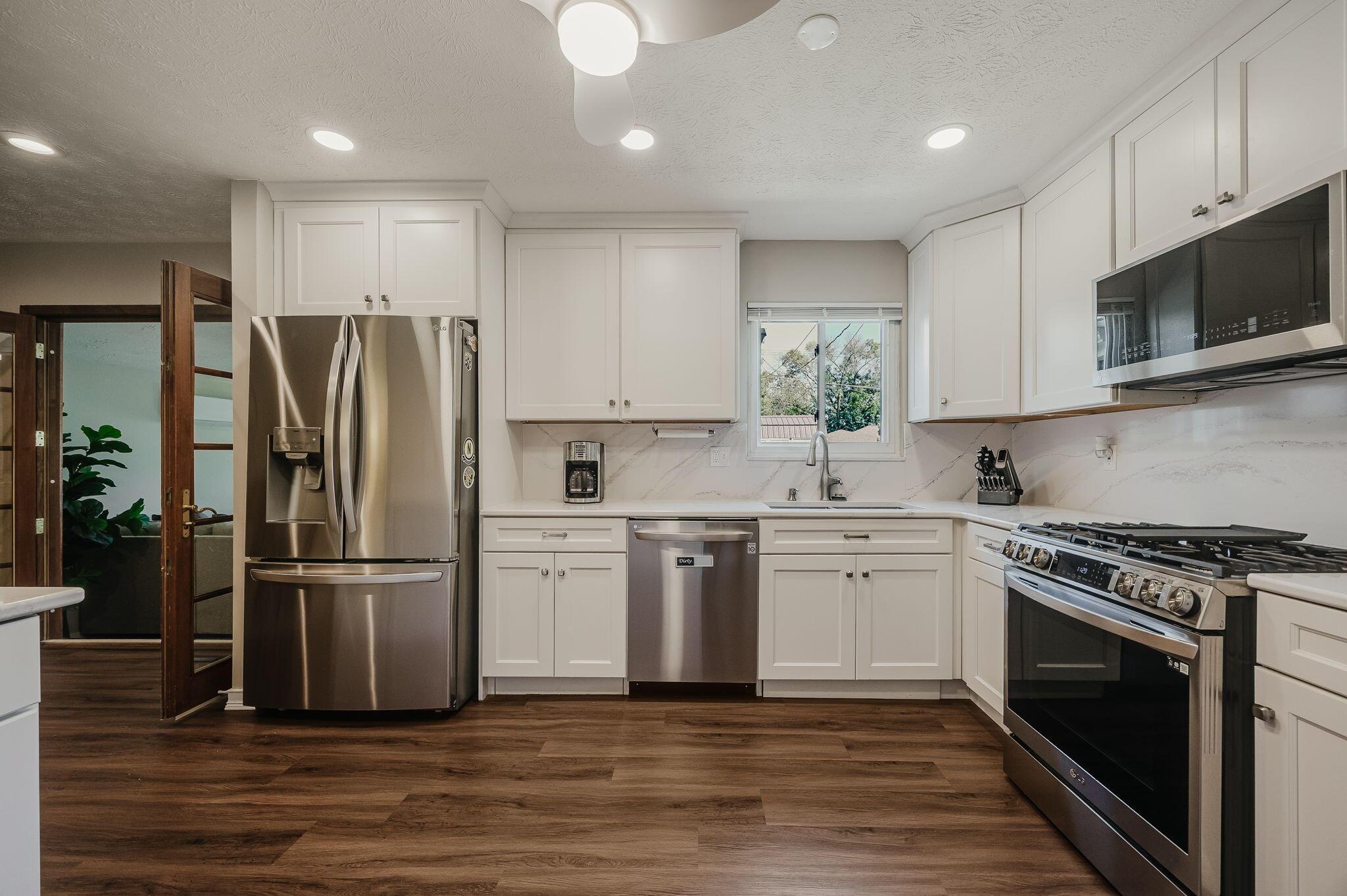 438 Electric Avenue