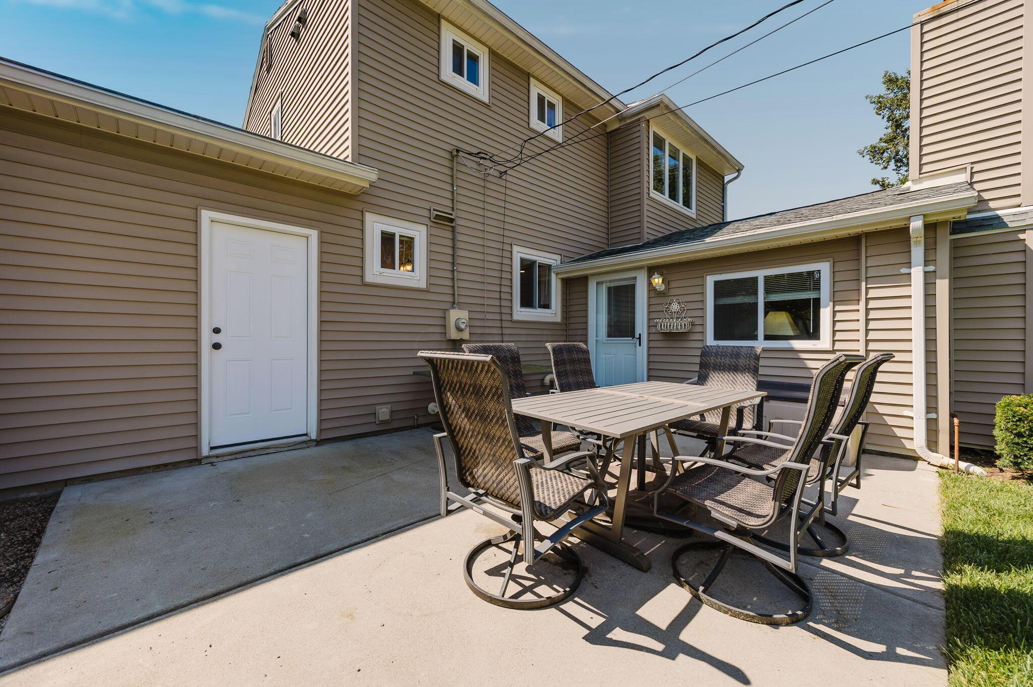 438 Electric Avenue