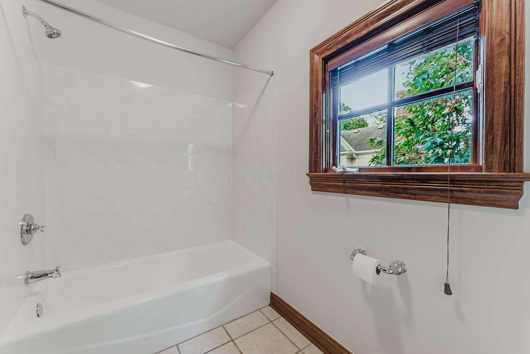 1375 White Oak Lane