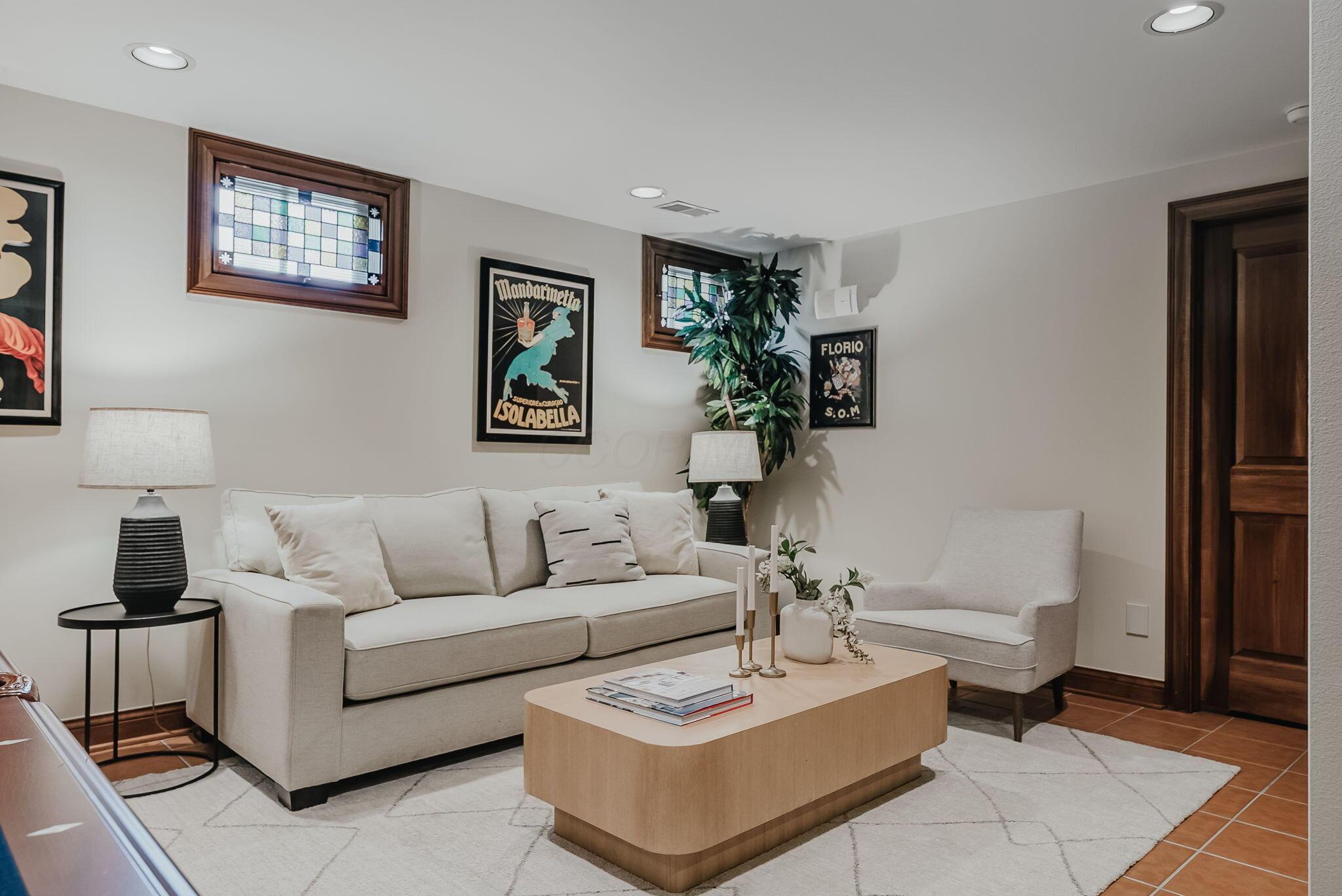 1375 White Oak Lane