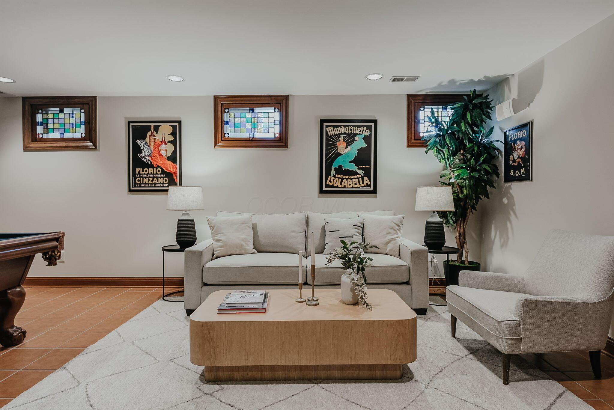 1375 White Oak Lane