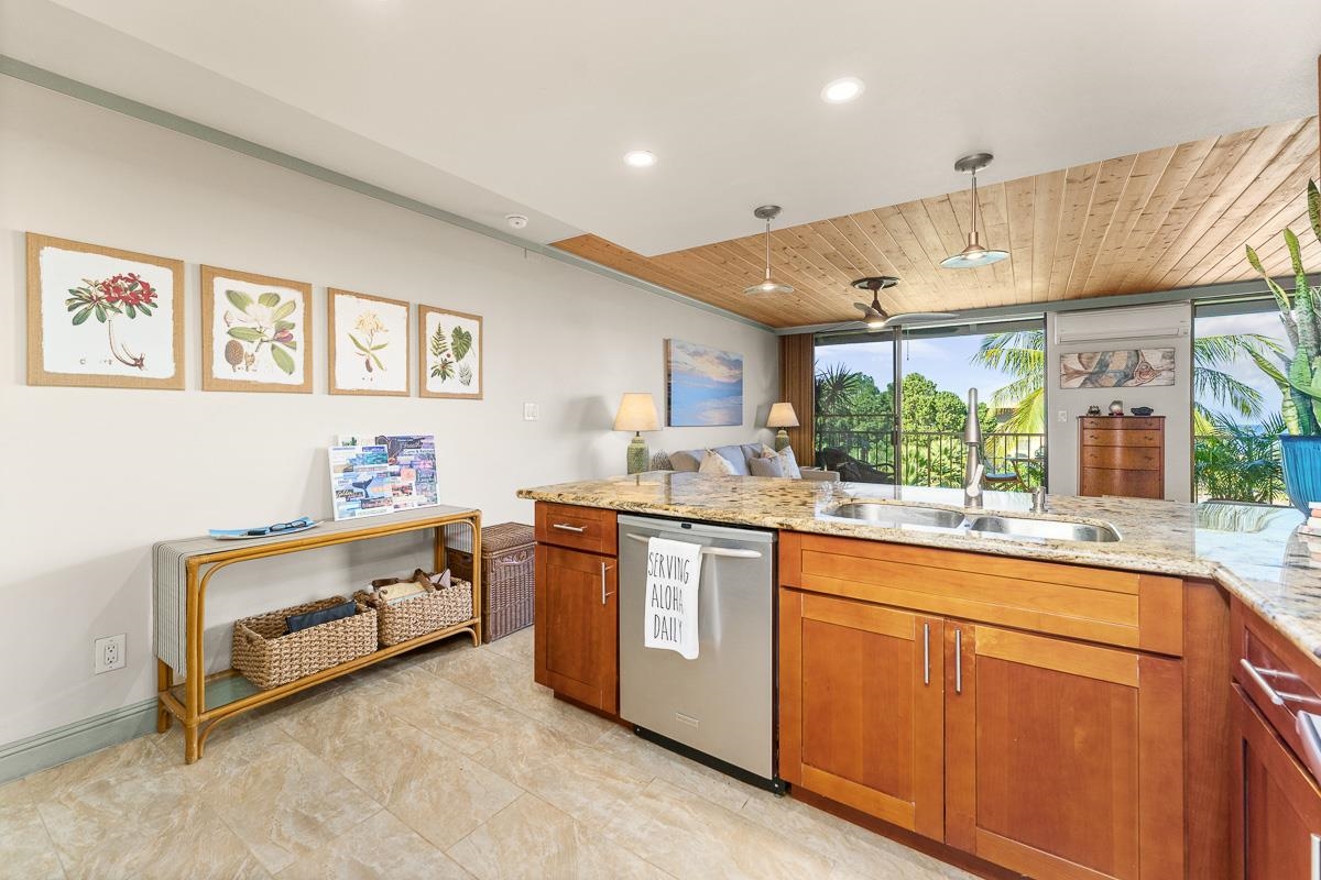 2124 AWIHI Pl Unit: 305