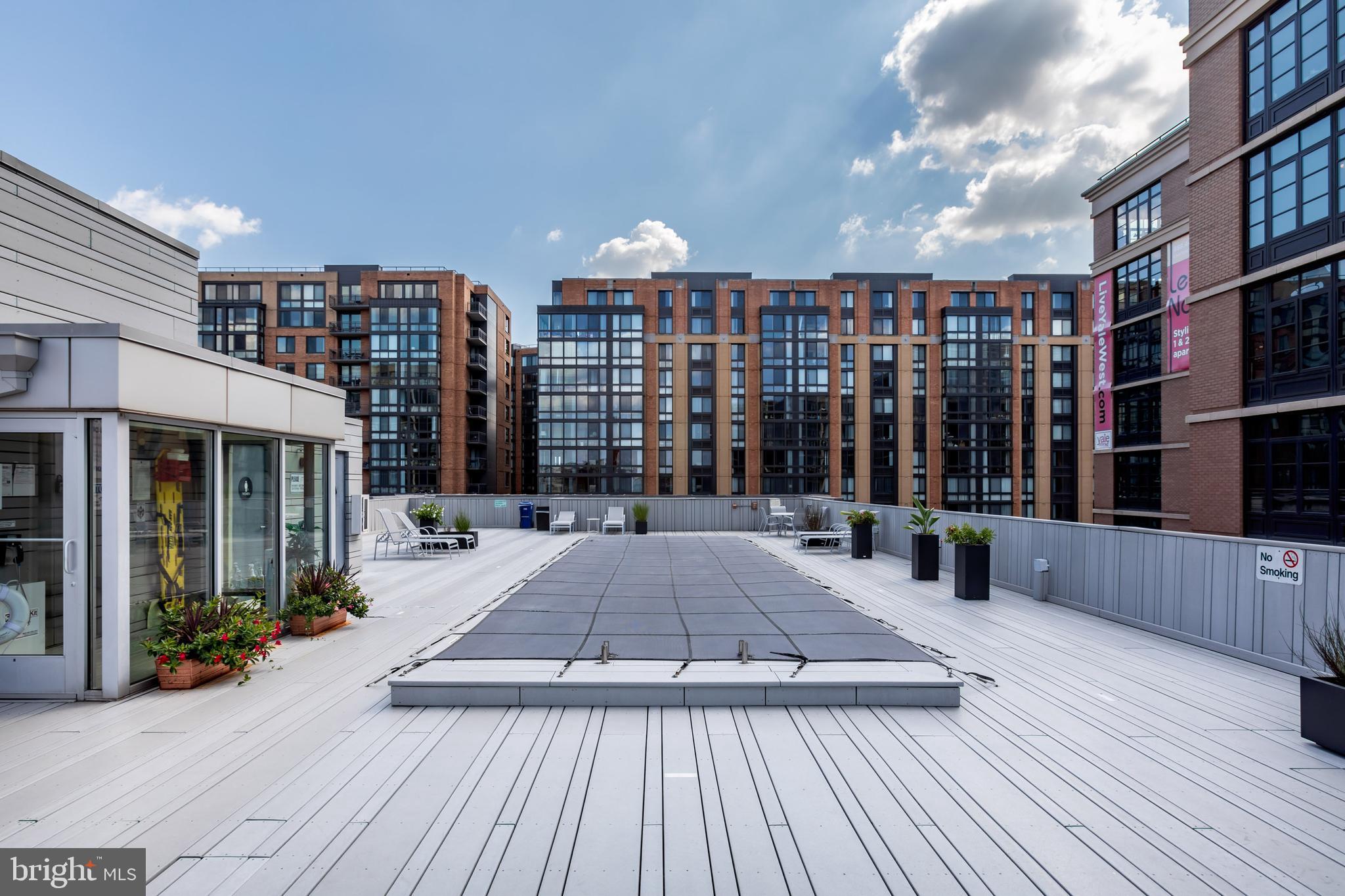 437 New York Ave NW #909