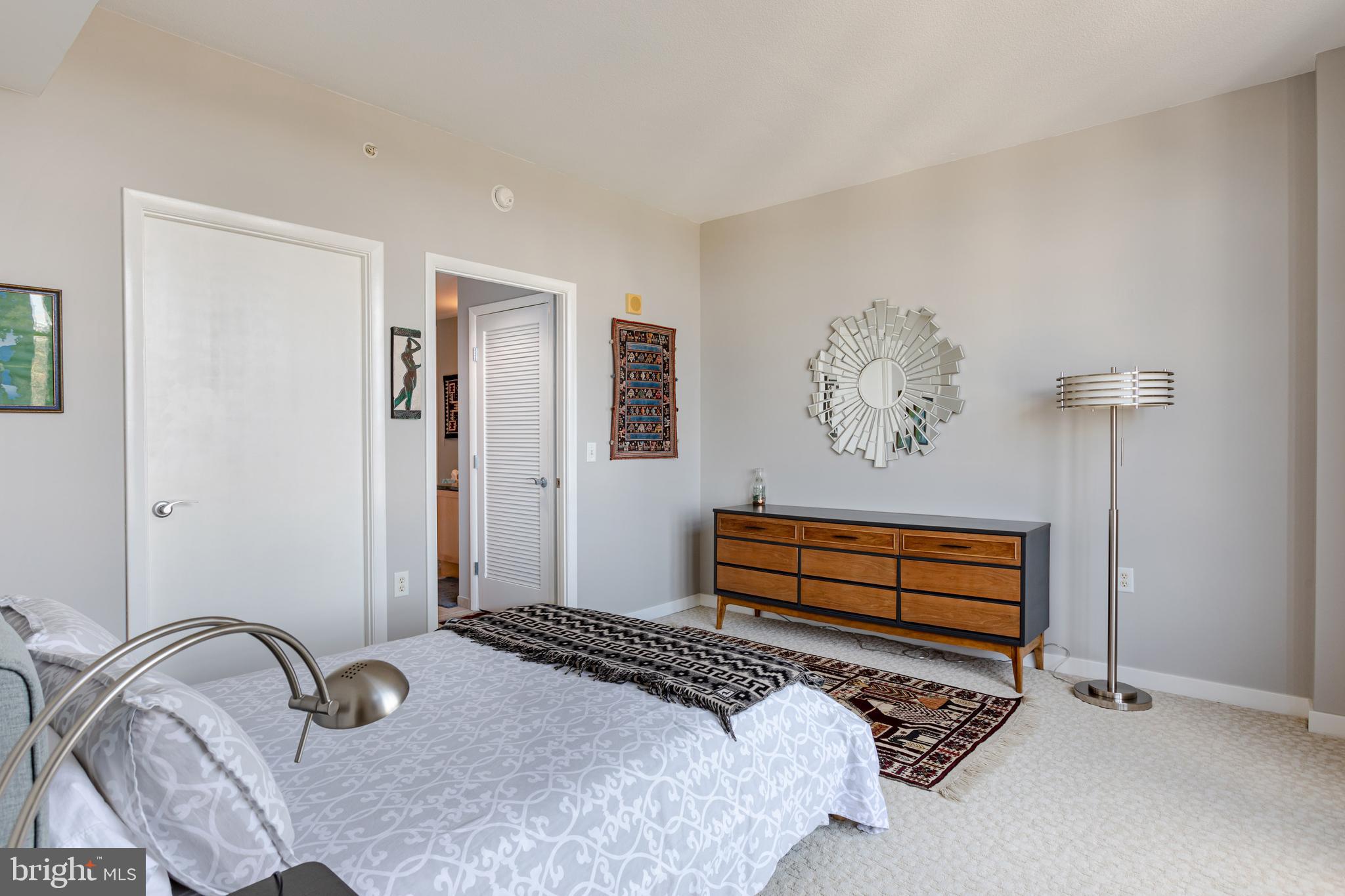 437 New York Ave NW #909