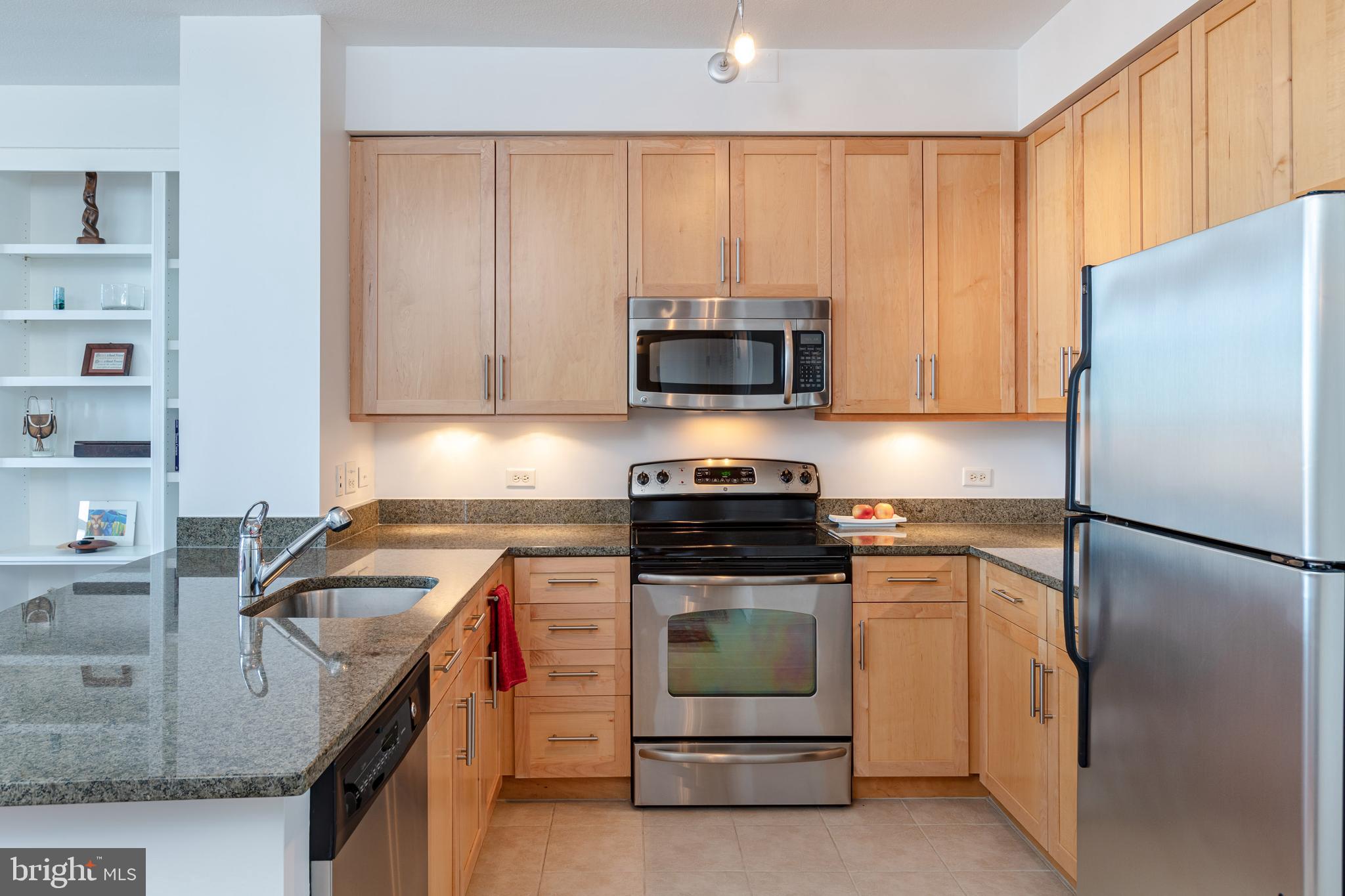 437 New York Ave NW #909