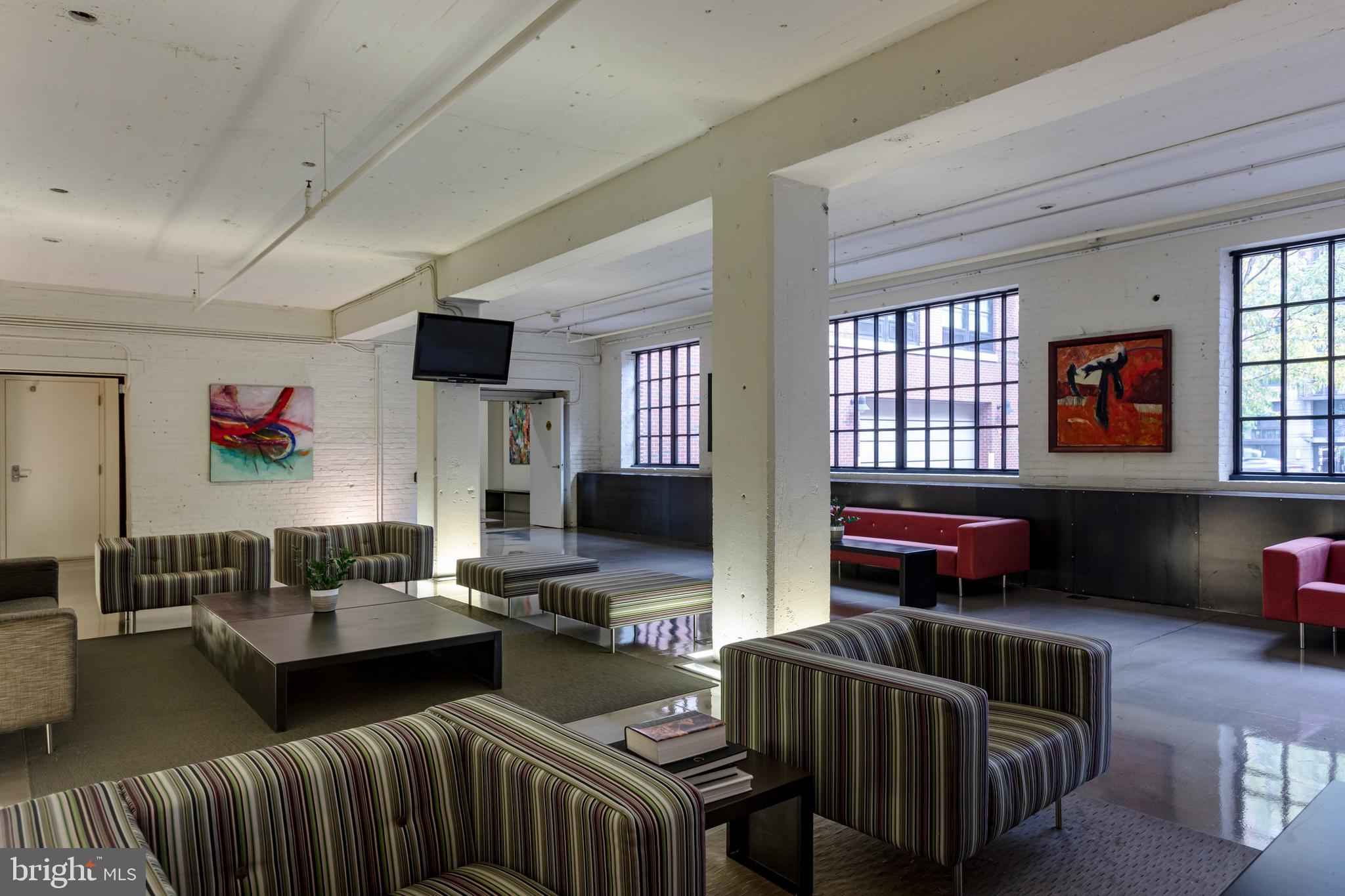 437 New York Ave NW #909