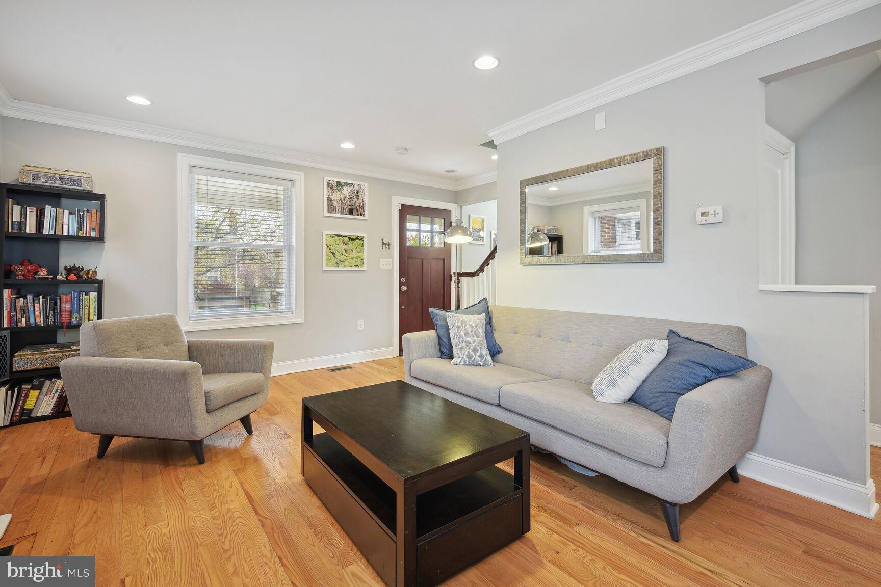 1247 Underwood St NW