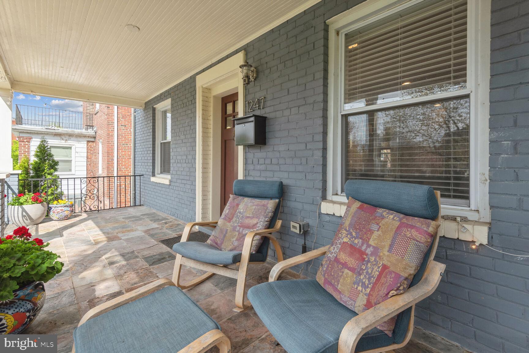 1247 Underwood St NW