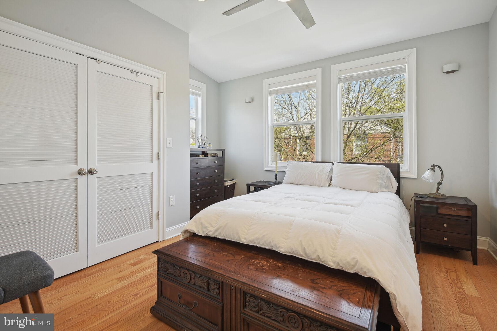 1247 Underwood St NW