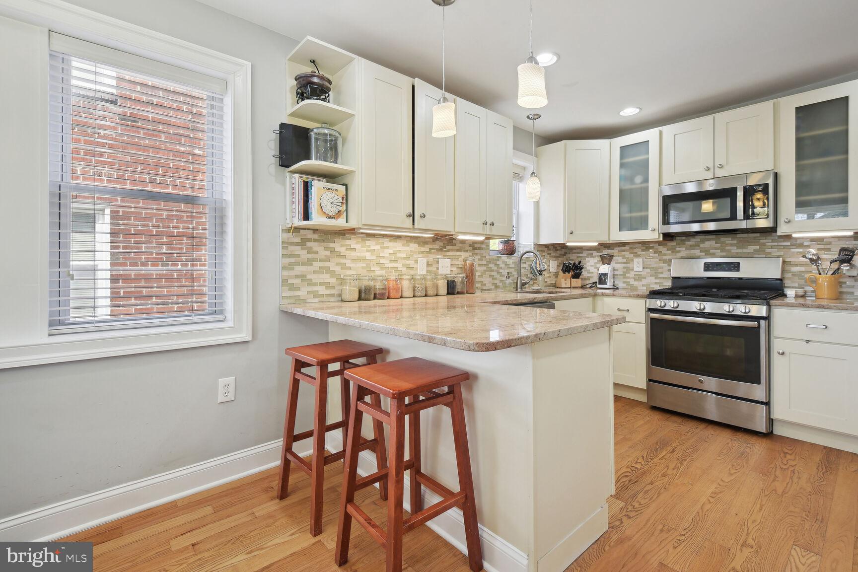 1247 Underwood St NW